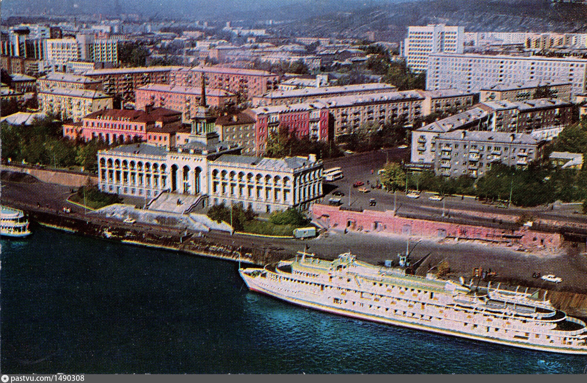 Красноярск 1983. Город Красноярск Речной вокзал. Красноярск СССР. Красноярск 1983 год.