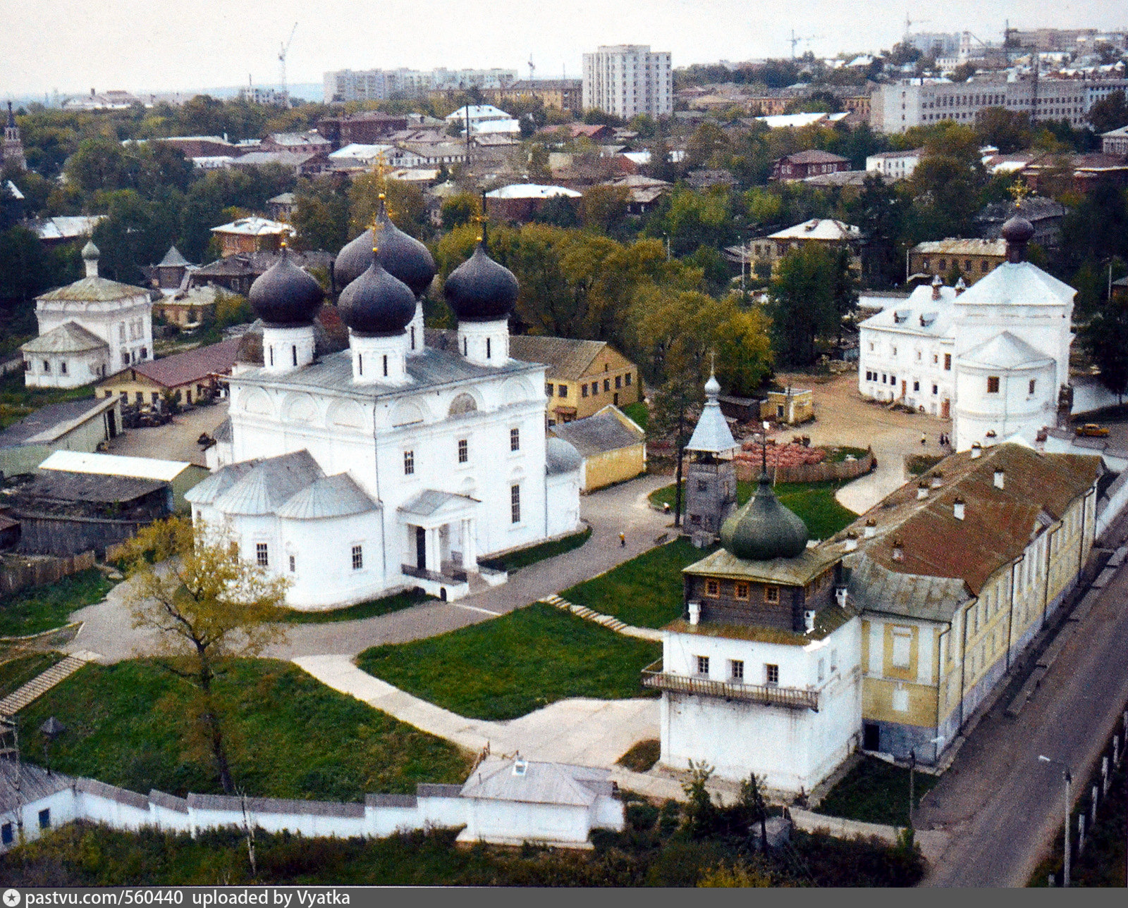 Трифонов монастырь Киров сверху