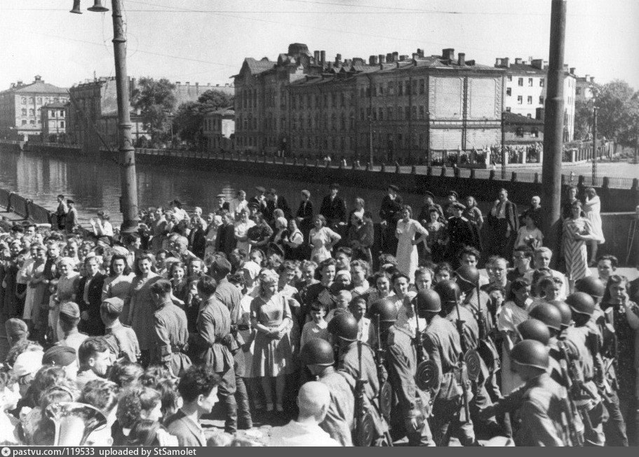 Ленинград 9 мая 1945 года фото