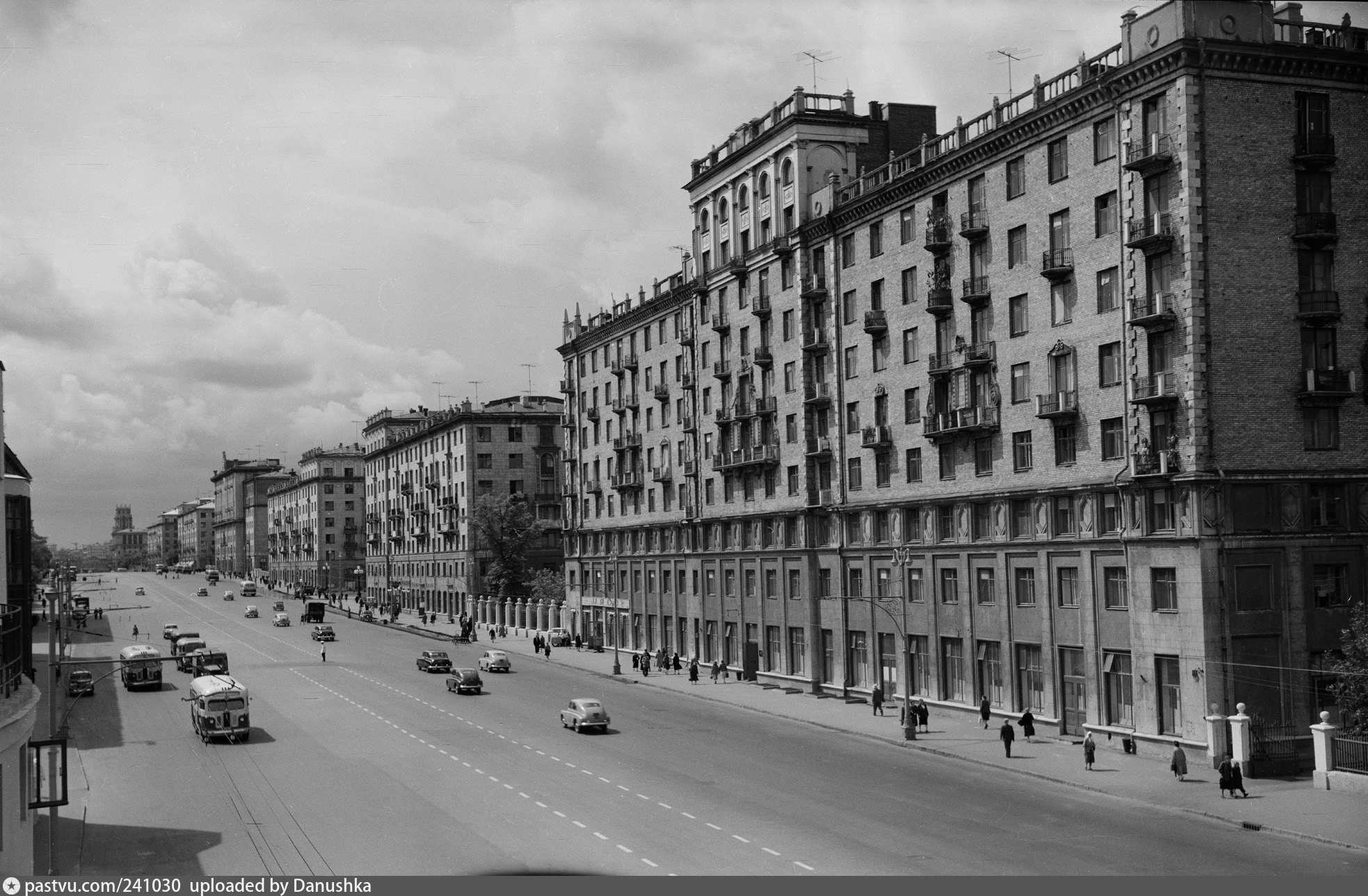 Ул советская московский. Большая Калужская улица Москва. Москва Семен Фридлянд. Семен Фридлянд фотографии Москвы. Семен Фридлянд Старая Москва.