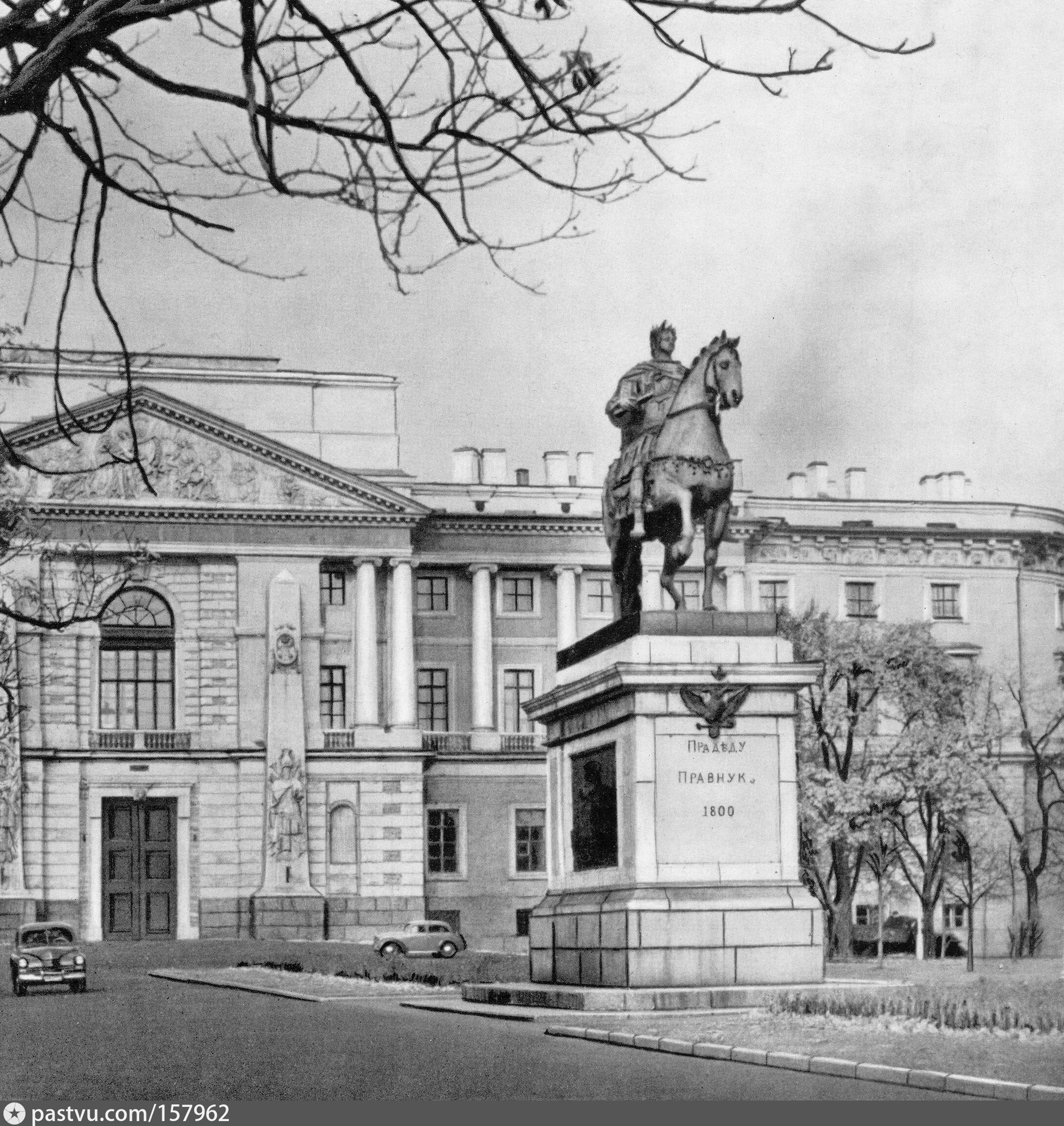 памятник петру 1 в санкт петербурге у михайловского замка