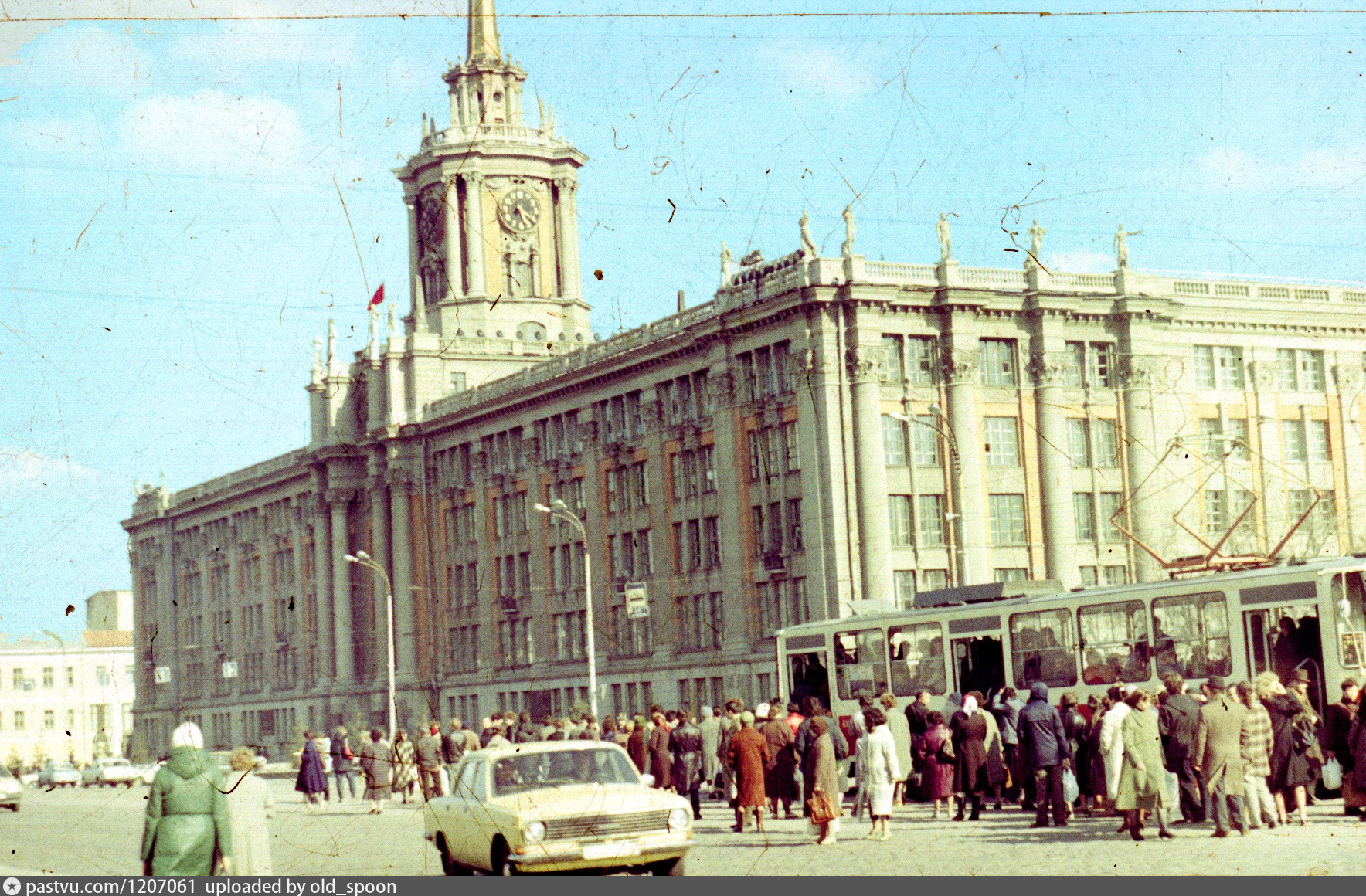 Площадь 1905 года фото