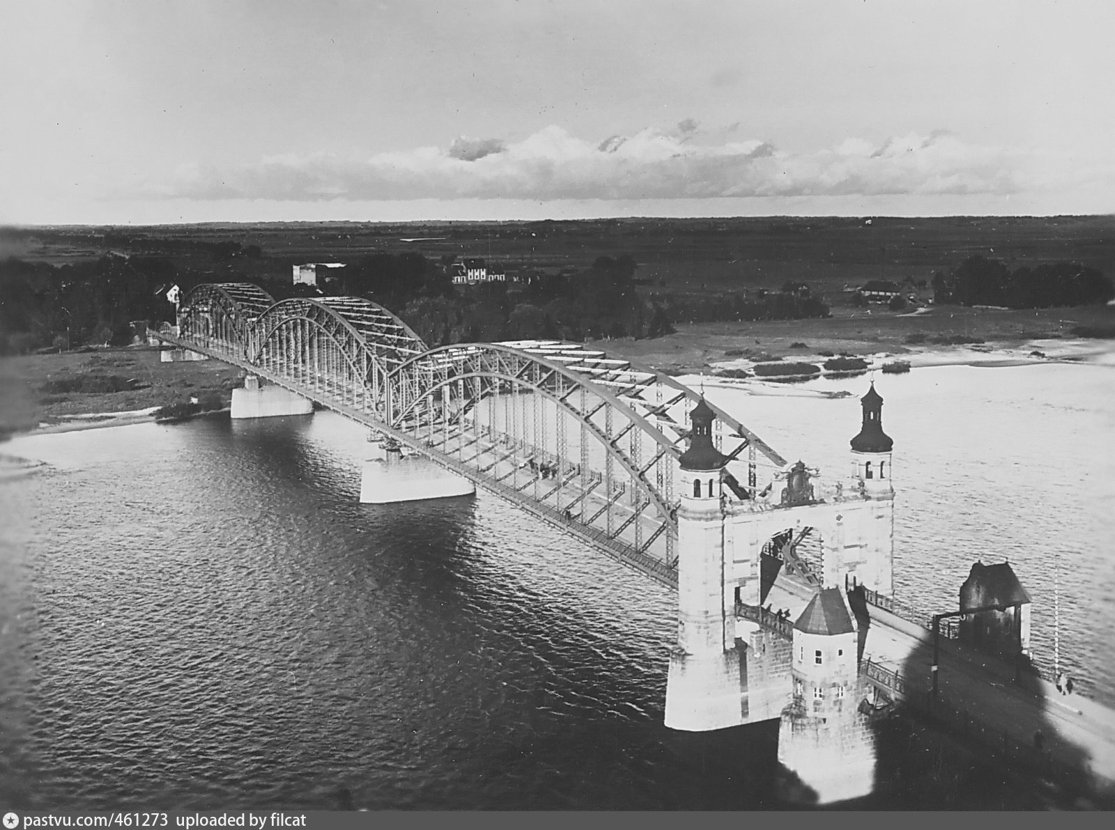 Взорванный мост королевы Луизы