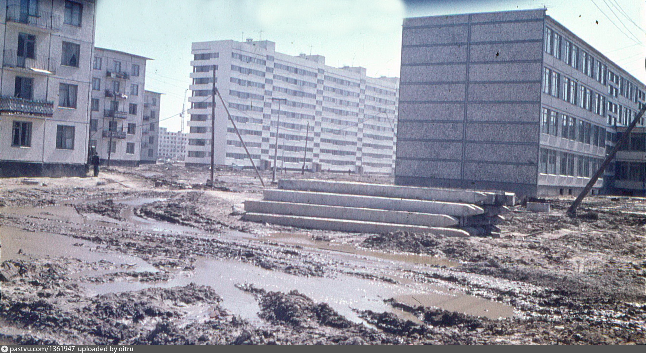 Город вспомнит. Ленинград в 1971 году. Ленинград 1971 год фото. Улица Ольги Форш 1975 год. Стройка на улице Ольги Форш.