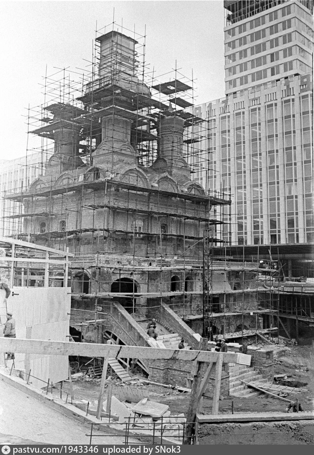 Восстановление москва. Восстановление памятников культуры. Памятники культуры 20 века. Реставрация памятников архитектуры. Москва восстановленная.