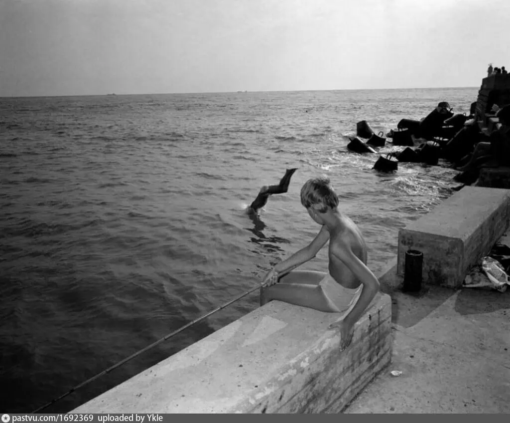 Советский море. Карла де Кейзера Сочи. Сочи — Российская Ривьера 1988 года в фотографиях Карла де Кейзера. Фотограф Карл де Кейзер. Сочи 1988 год.