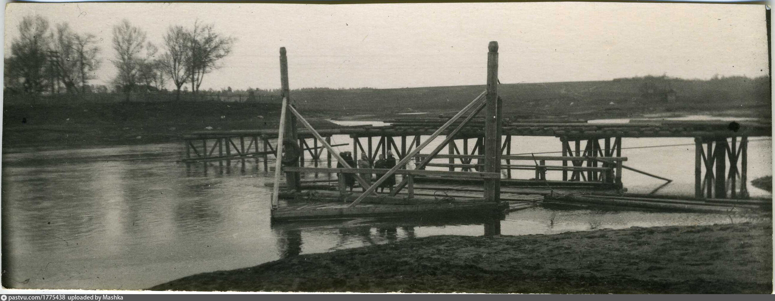 Паводок коломна. Старая руза мост. Паром старинный на реке. Переправа через москву реку. Переправа через москву реку.