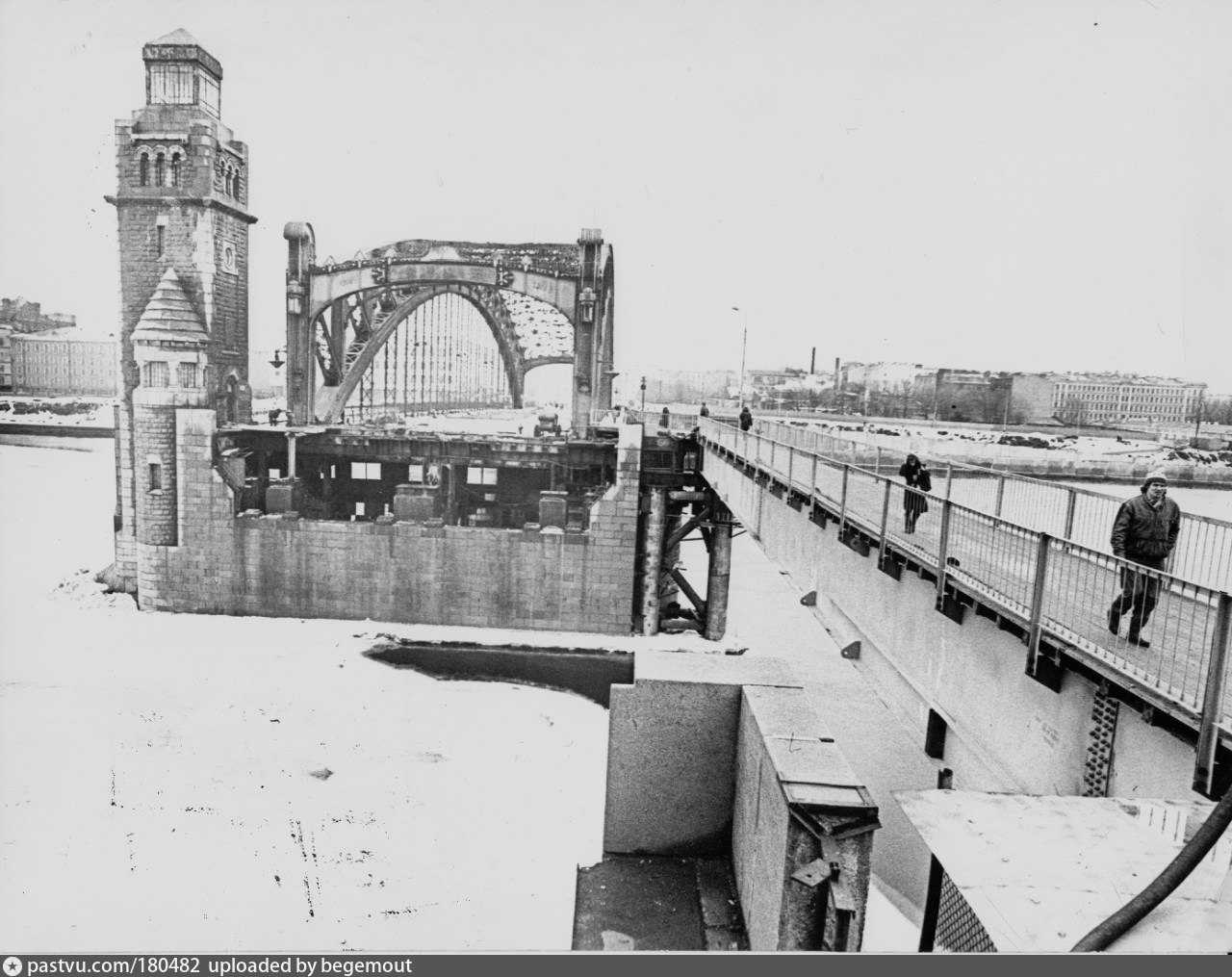большеохтинский мост исторические