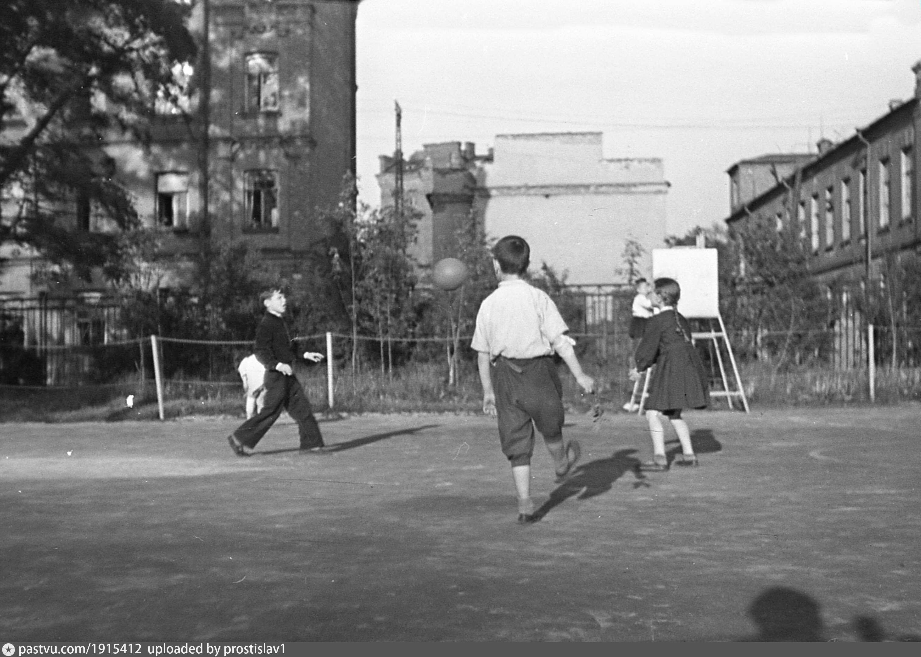 Баскетбольная площадка 1972