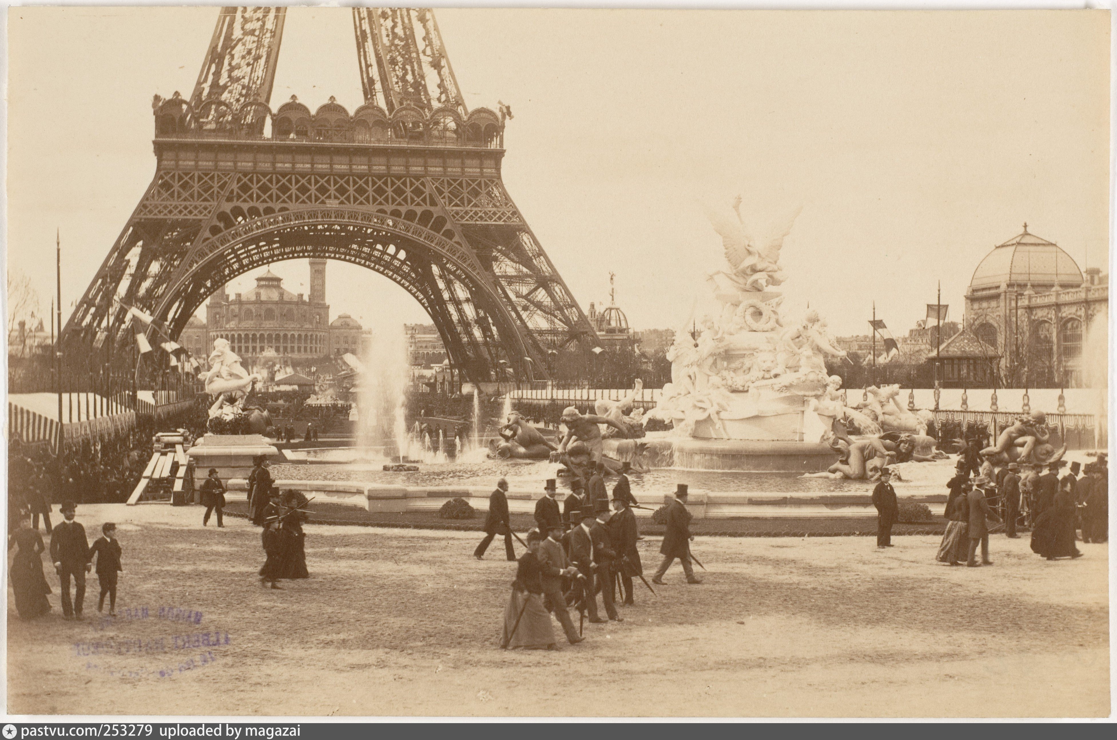 История 1800 годов. Париж 1889 Эйфелева башня. Эйфелева башня в Париже 1889 год. Париж 1912. Париж 1880 годы.