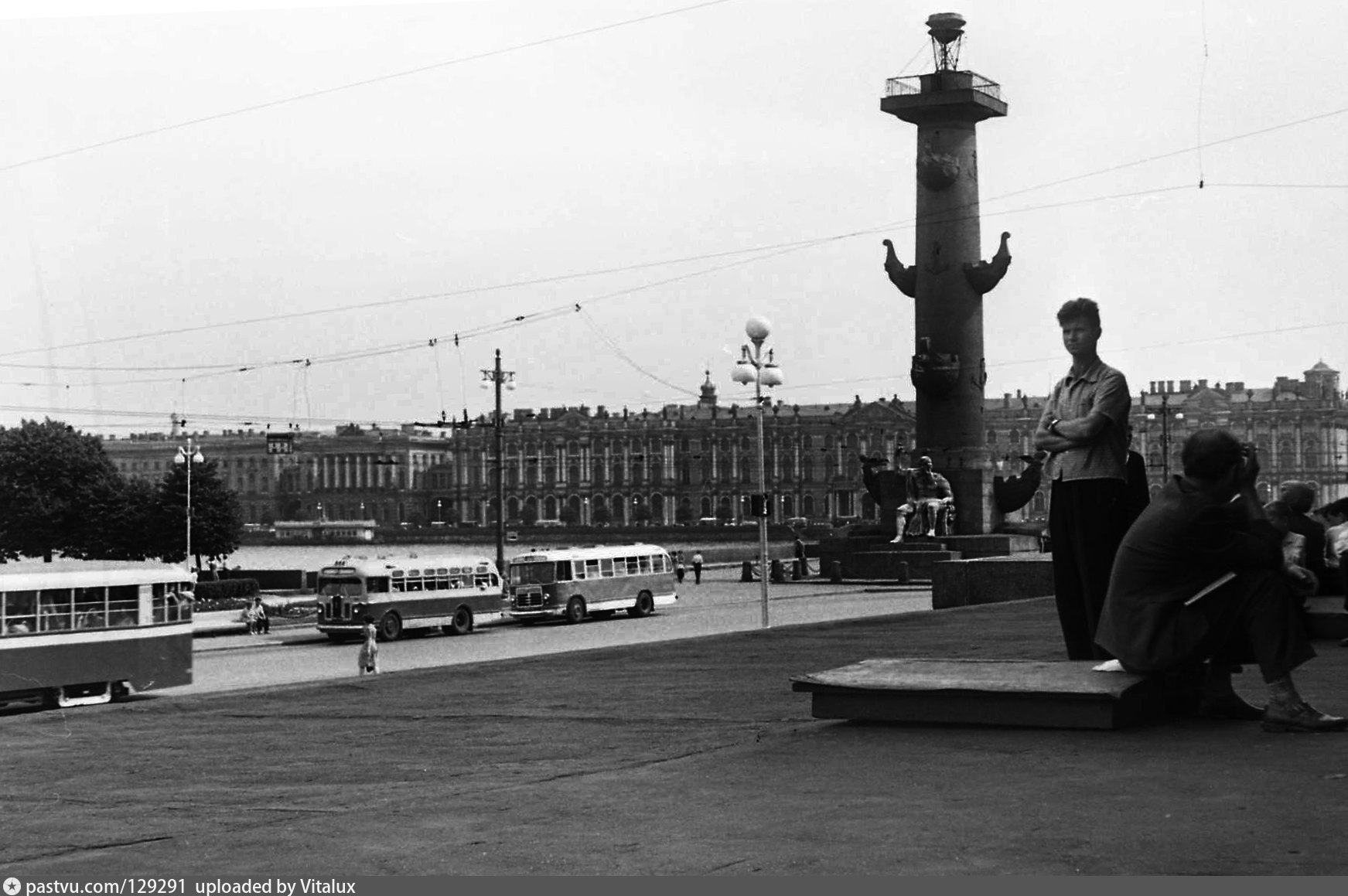 Ленинград много городов. Васильевский остров Ленинград 70-е. Ленинград Васильевский остров 60-е годы. Пушкинская площадь 1989. Васильевский остров Ленинград 50-е.