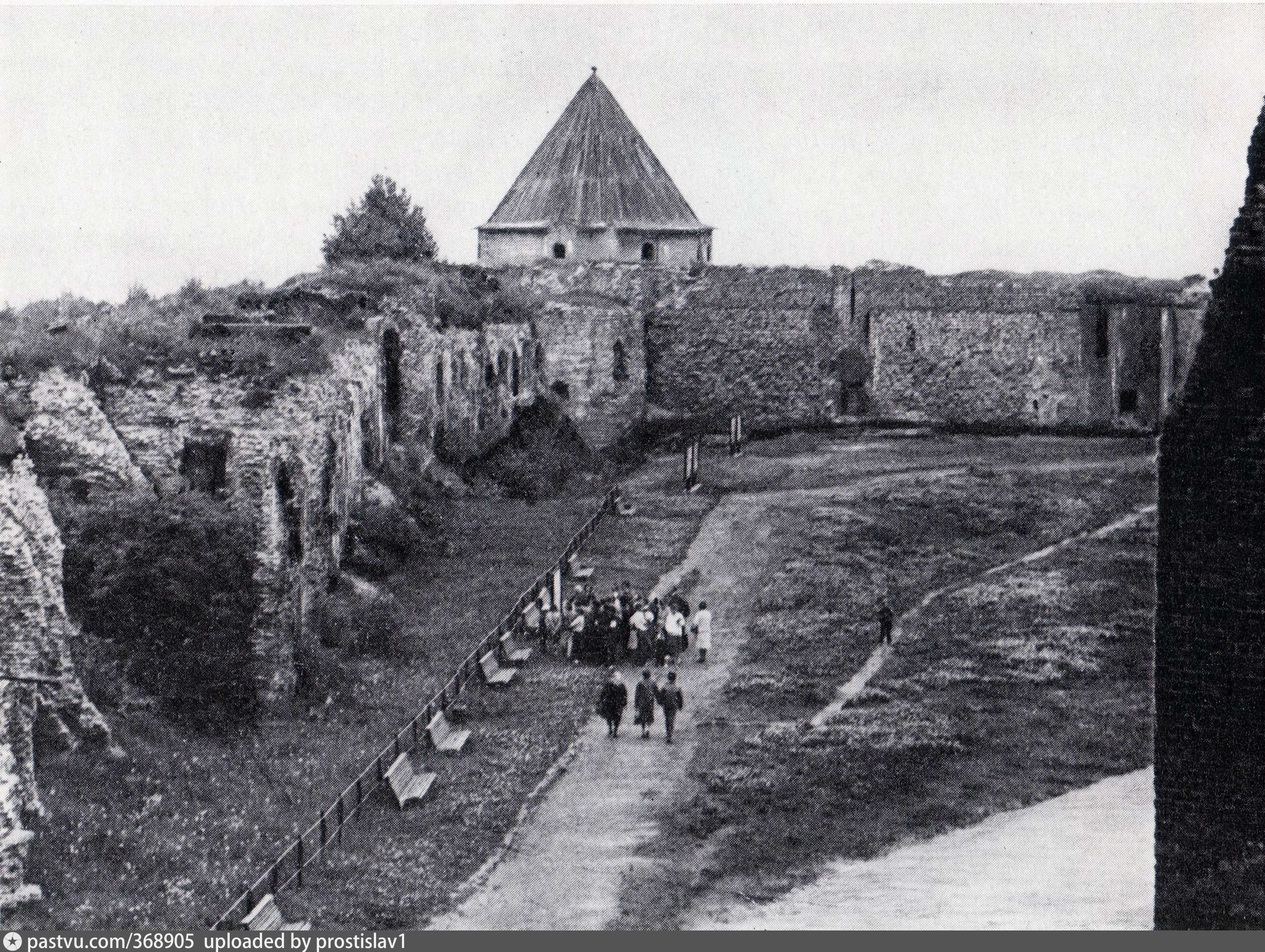 Старые крепости старые фото
