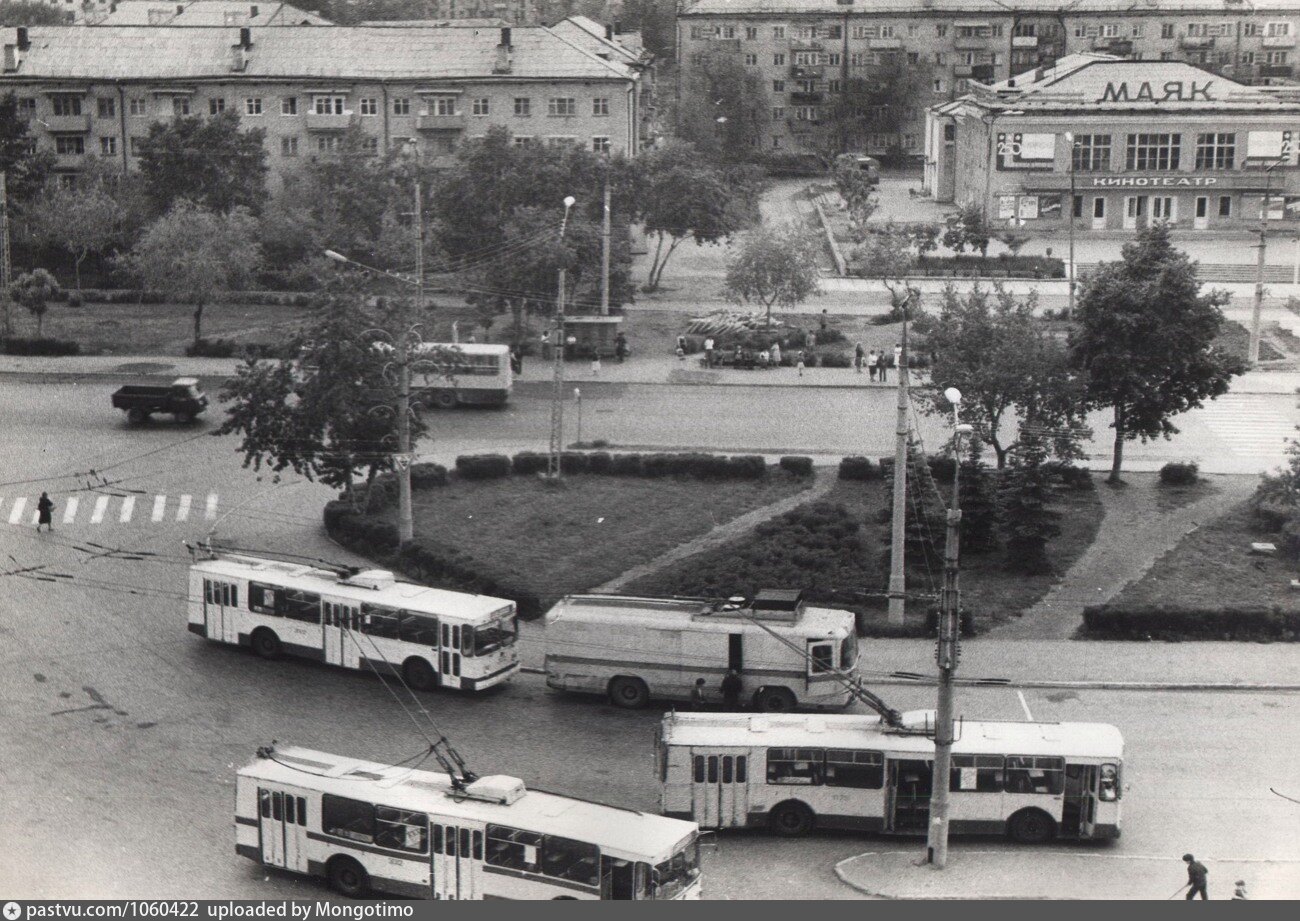 Тольятти старый город. Тольятти 1987. Старый Тольятти. Ретро Тольятти. Старый Тольятти Комсомольский район.