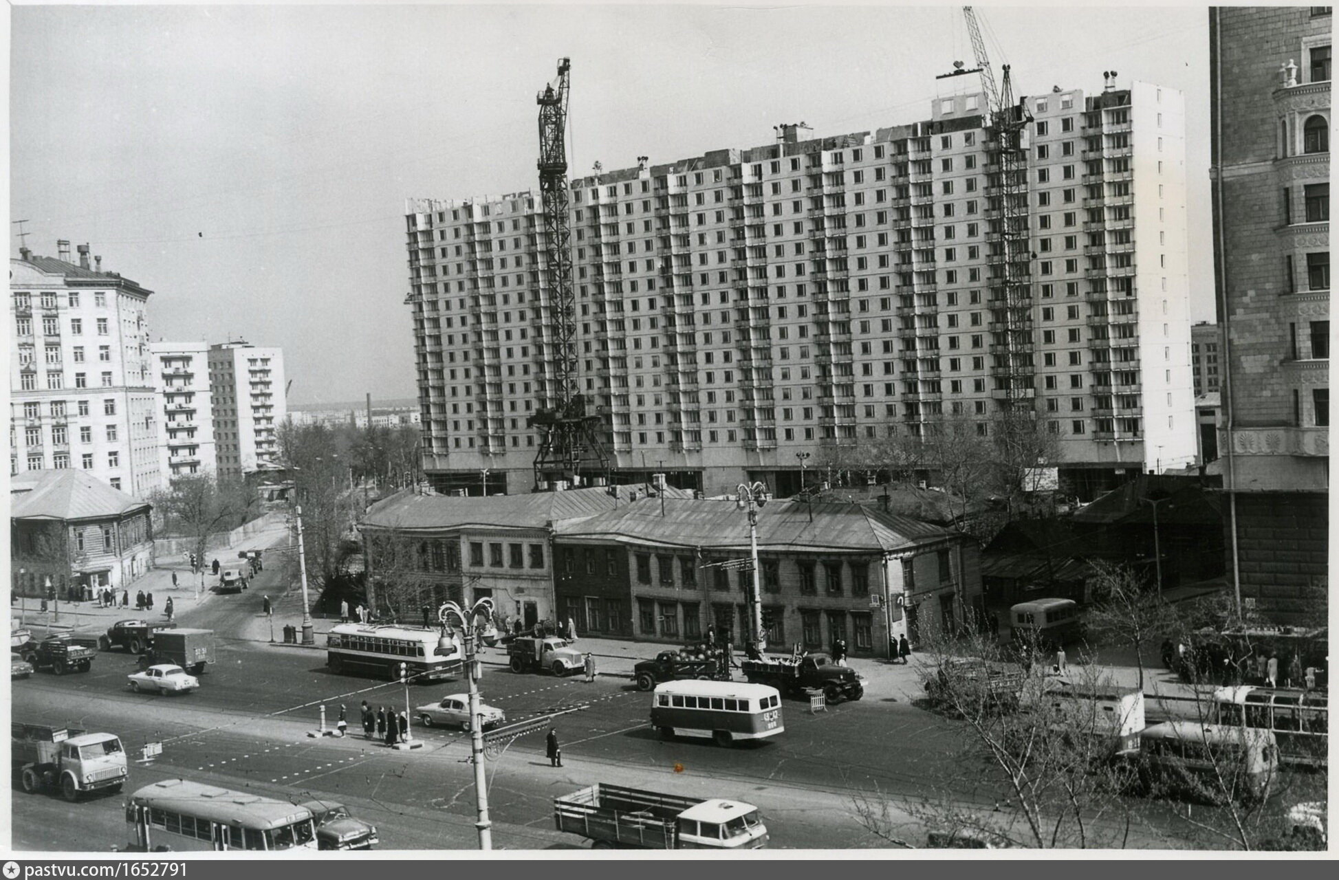 Строительство 17. Первый дом построенный в Москве. Проспект мира 11 Москва. Дом на проспект мира на Кафитали.