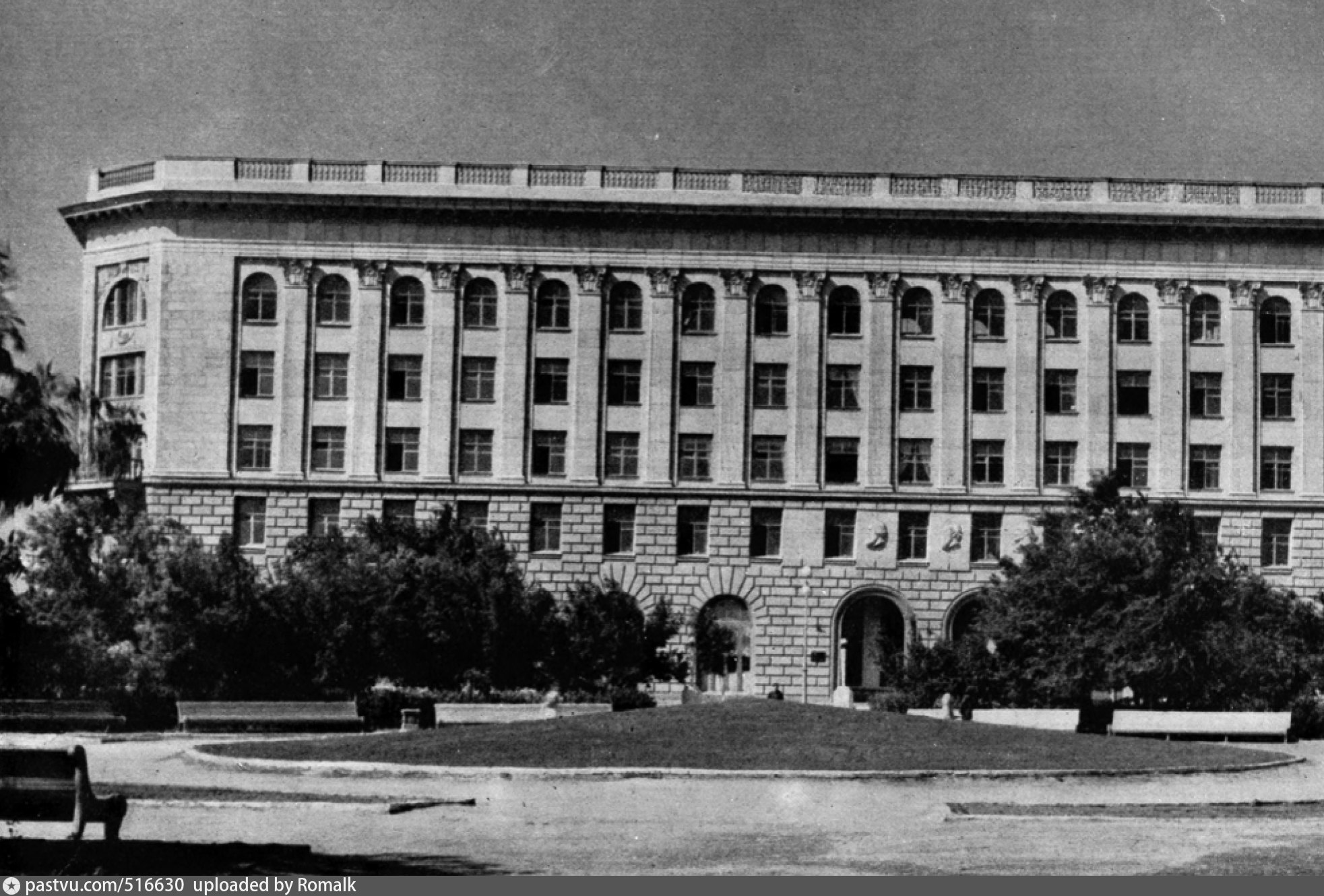 Старая площадь 14. Московская Высшая Партийная школа при ЦК КПСС. Волгоград Партийная школа. Здание ЦК Компартии Румынии. Партийная школа КПСС Ленинградский проспект 17.