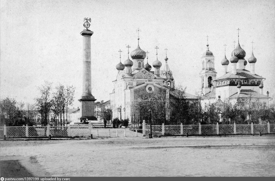 Первый ярославль. Спасо Пробоинская Церковь Ярославль. Церковь Воскресения Христова Ярославль. Спасо-Преображенский собор Ярославль. Демидовский сквер в Ярославле до революции.