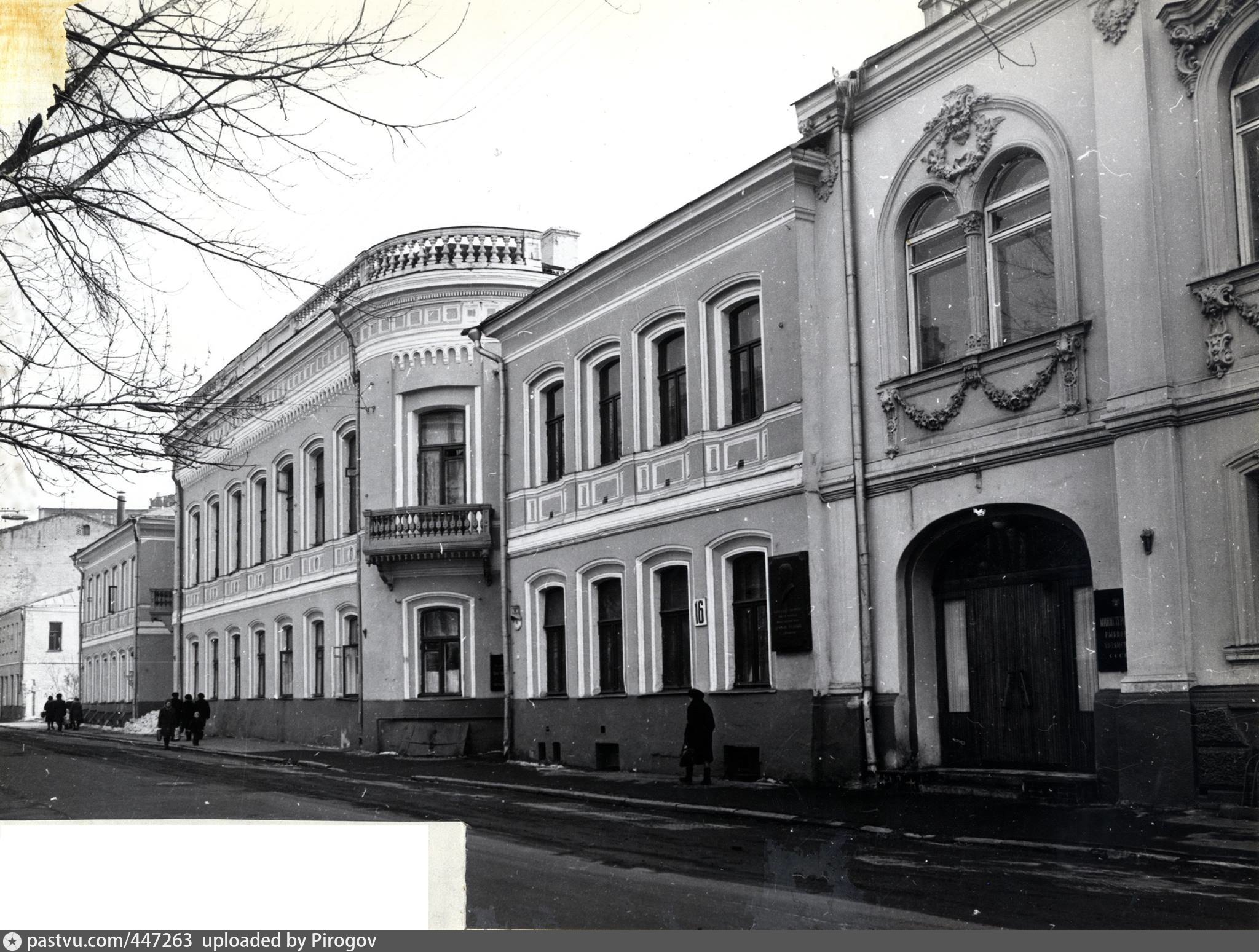 рождественский бульвар в москве