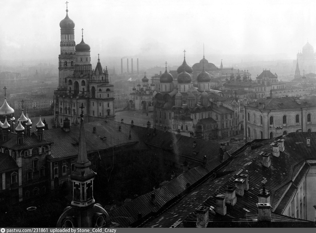 Moscow 19. Кремль Москва 1918. Москва 19 века. Храм Христа Спасителя в 1918. Храм Христа Спасителя фото 19 века.