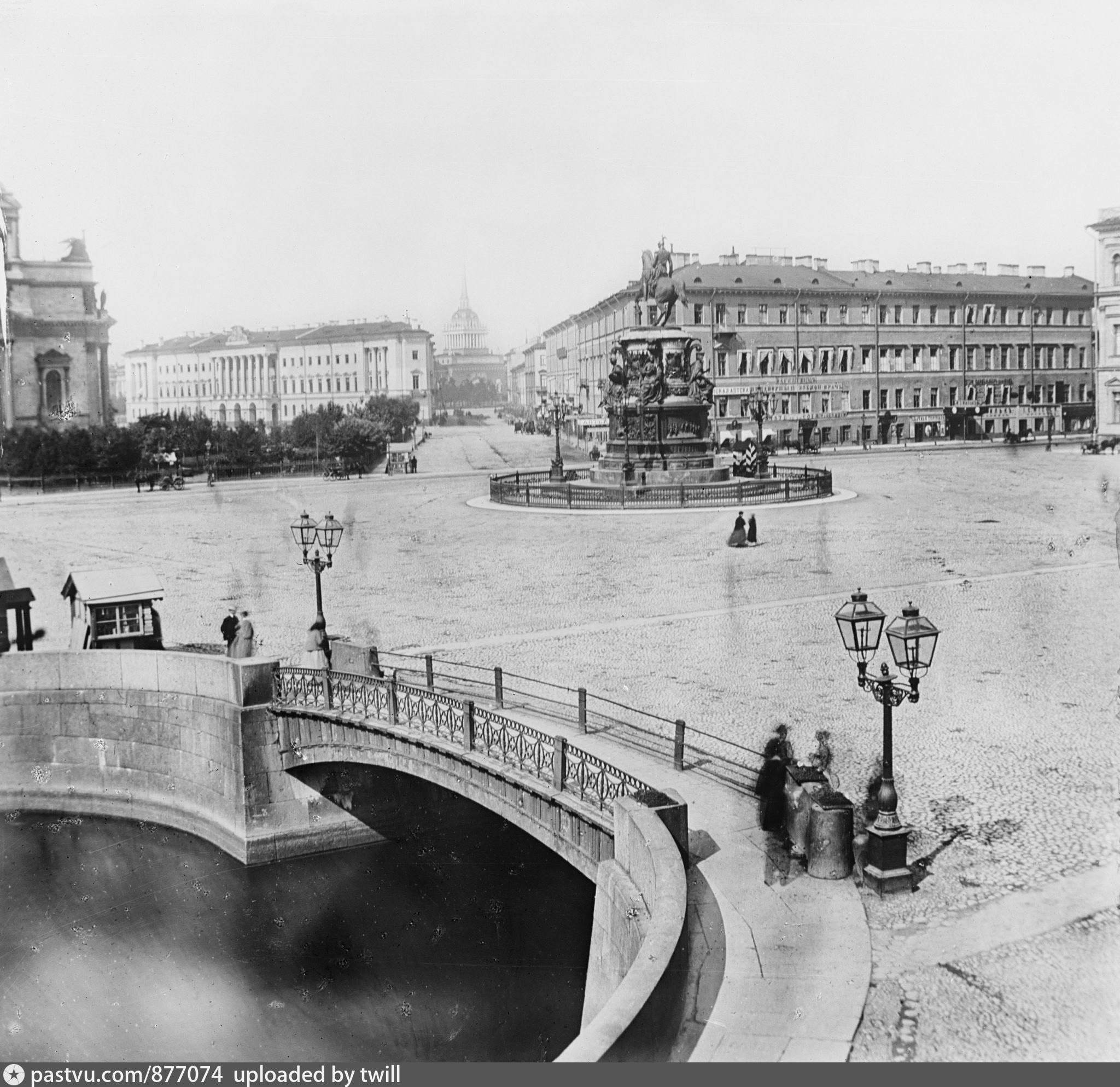 Площадь старого петербурга. Питер 1860 мост. Синий мост Санкт-Петербург. Синий мост в Петербурге в 19 веке. Старый Санкт Петербург 1870.