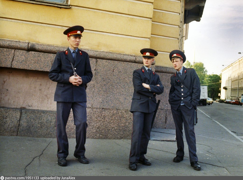 Форма 90х. Санкт Петербург 90е Гавриленков. Санкт Петербург 90е Гаврюшенков. Милиция Ленинград 1990. Милиция России 90х ППС.