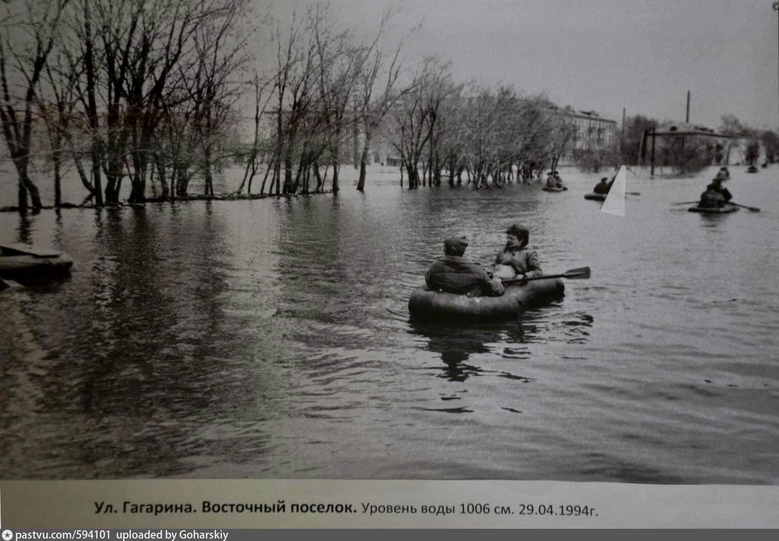 15 апрель 1994 г. Подтопление в Гагаринском районе. Наводнение во Мценске в 1994 году. Наводнение в Кургане в 1994 году фото. Фото паводка в Гагарине.