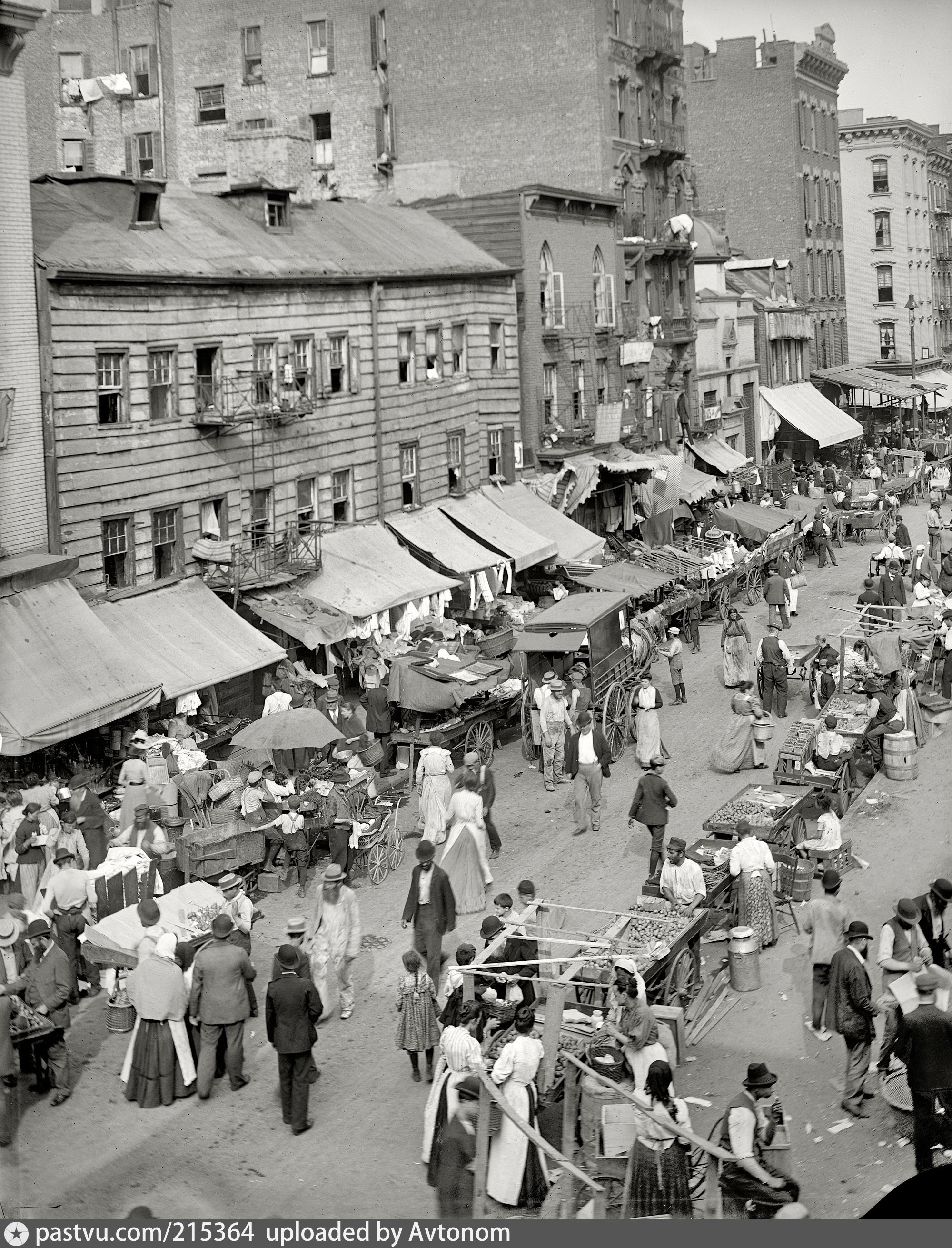 Рынок 19 века. Нью Йорк 1895г. Нью Йорк 1900. Нью Йорк 1900 год. Немецкий рынок Москва 19 век.