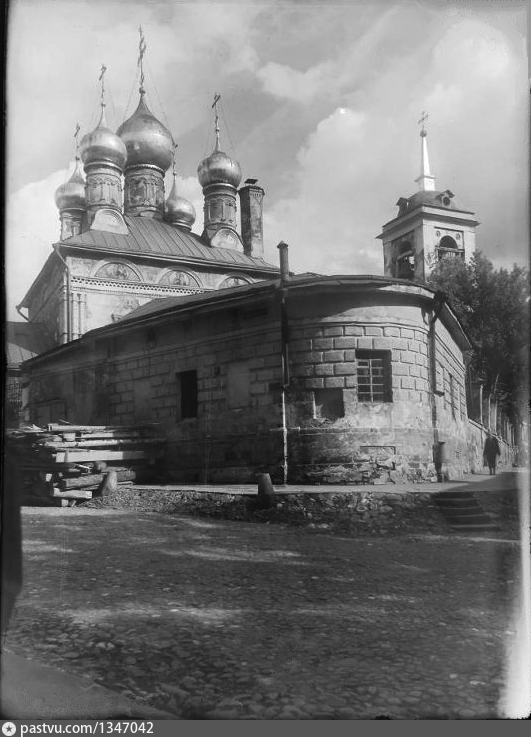 Храм Николая Чудотворца в Голутвине