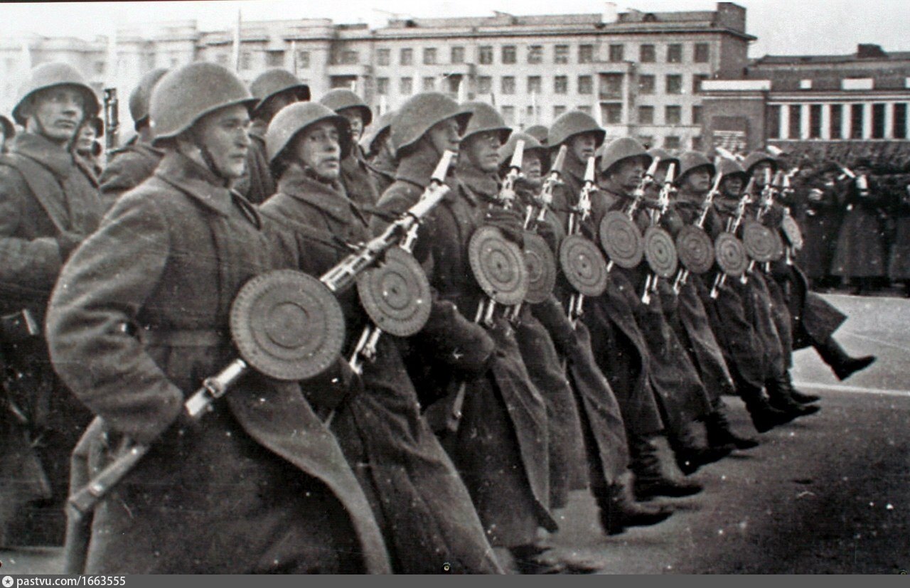 парад на красной площади в ноябре 1941 года
