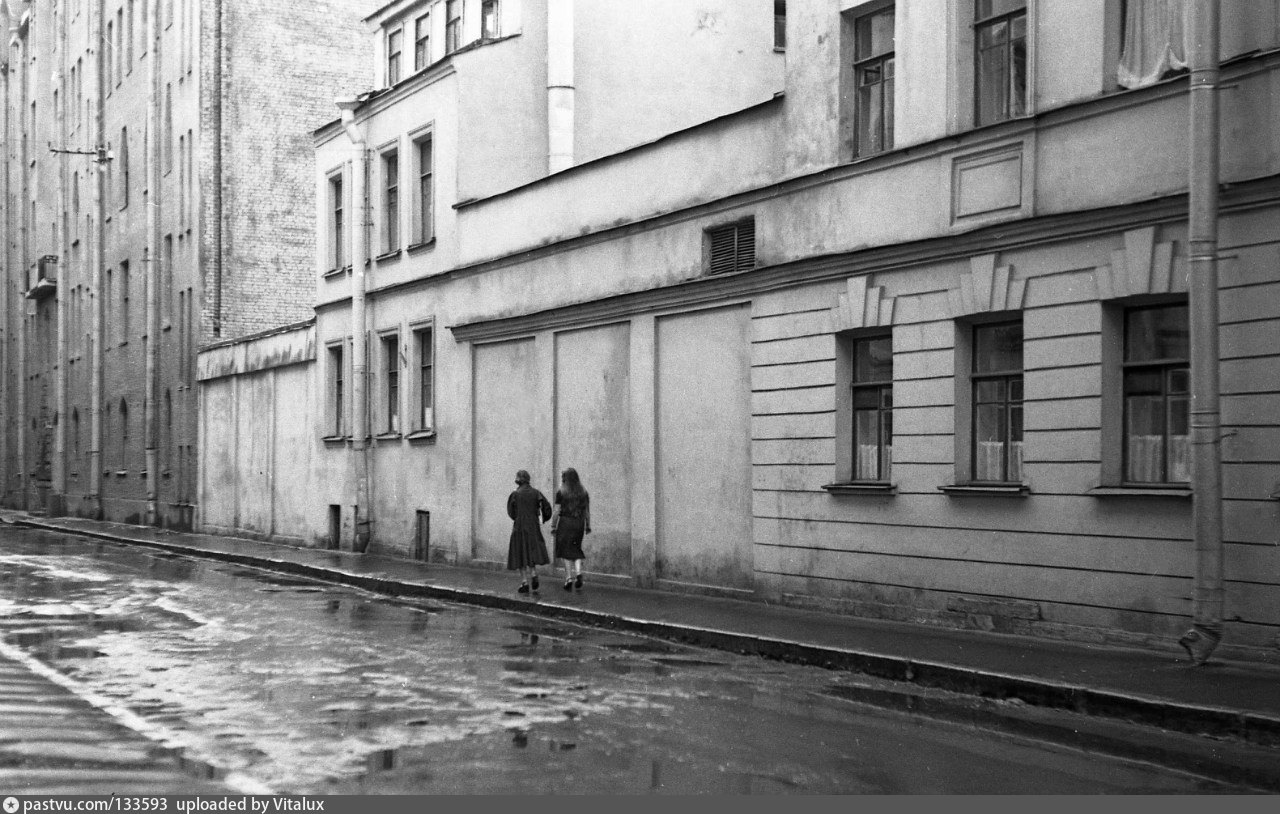 Последний улица. Ораниенбаумская улица. Лица Советской эпохи Петроградка. Петроградка 1974. Ораниенбаумская улица старые фото.