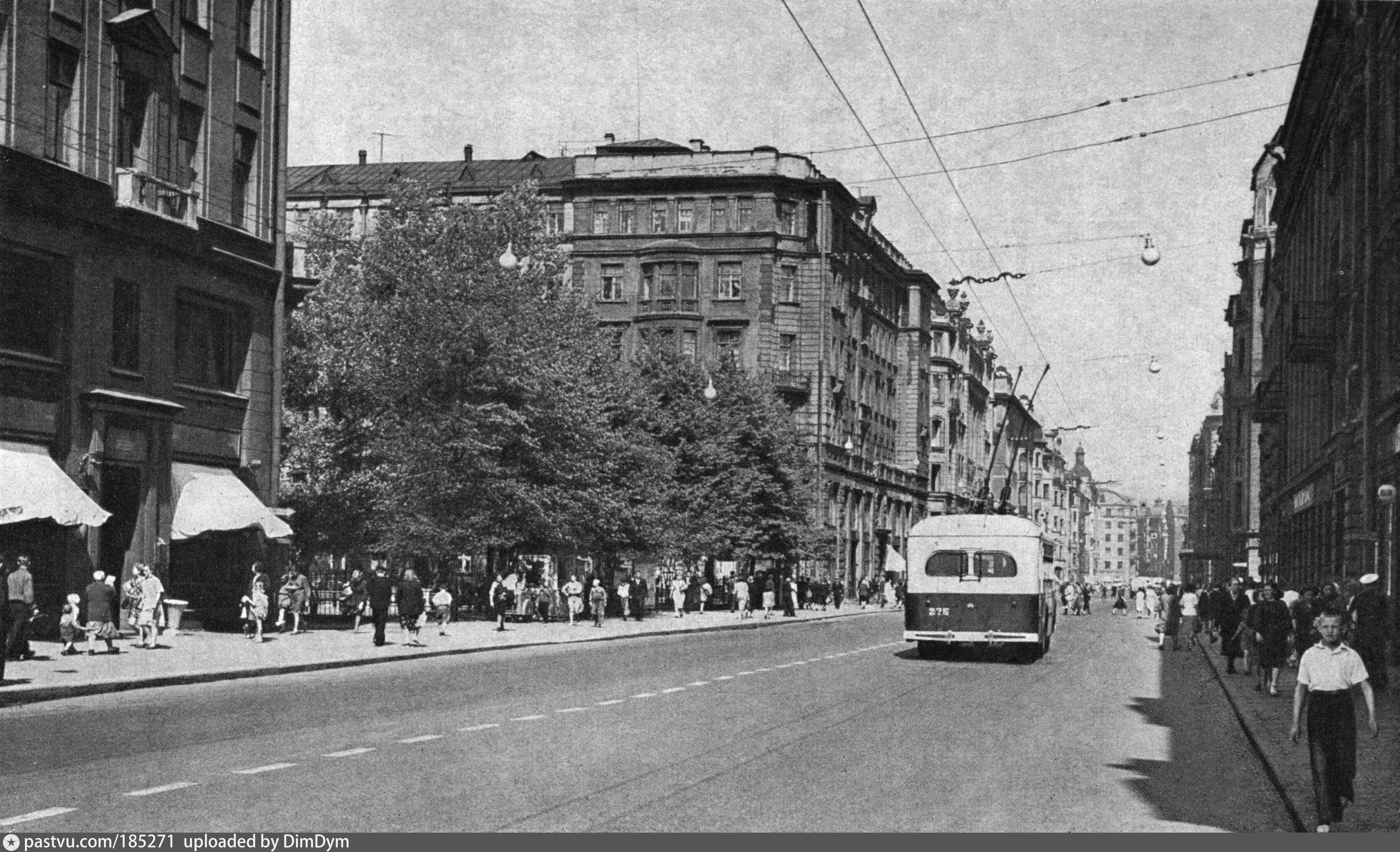 История проспекта. Ленинград Каменноостровский проспект 1930. Ленинград Петроградка 1960-е. Петроградская сторона Ленинград. Ленинград в.о большой проспект.