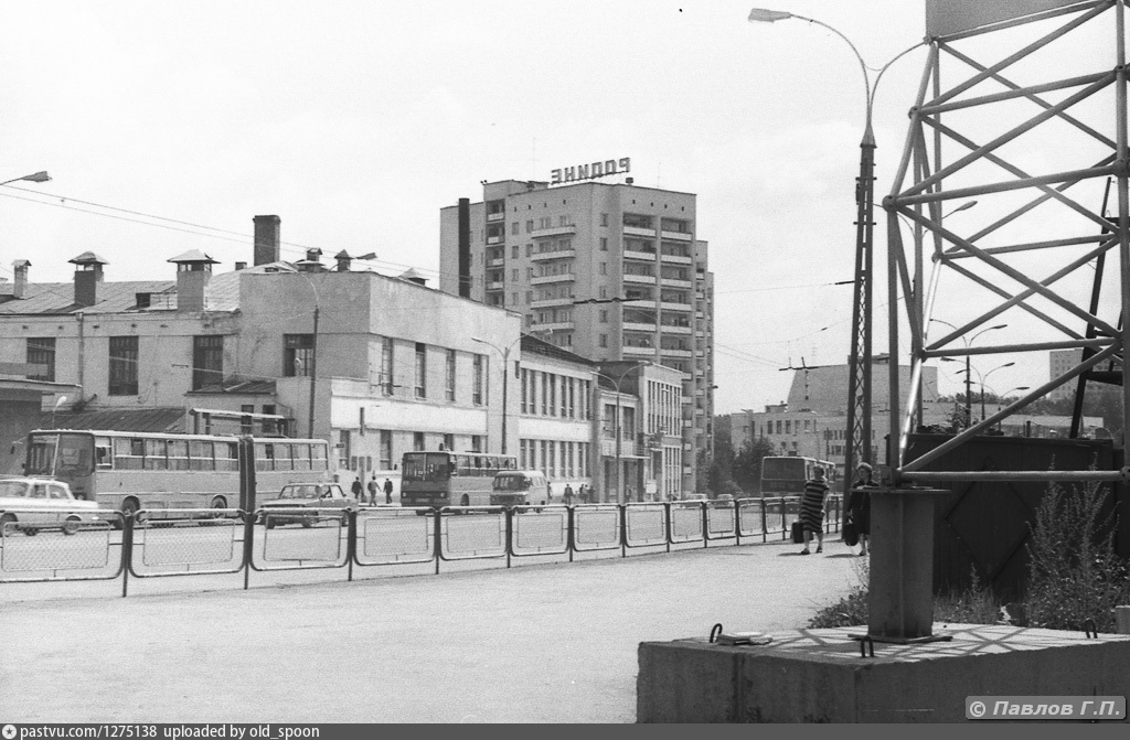 Свердловск ул. Улица Папанина Свердловск 80 е годы. Свердловск город 1980е. Горький ул. Свердлова 1980. Свердловск СССР ул Свердлова.