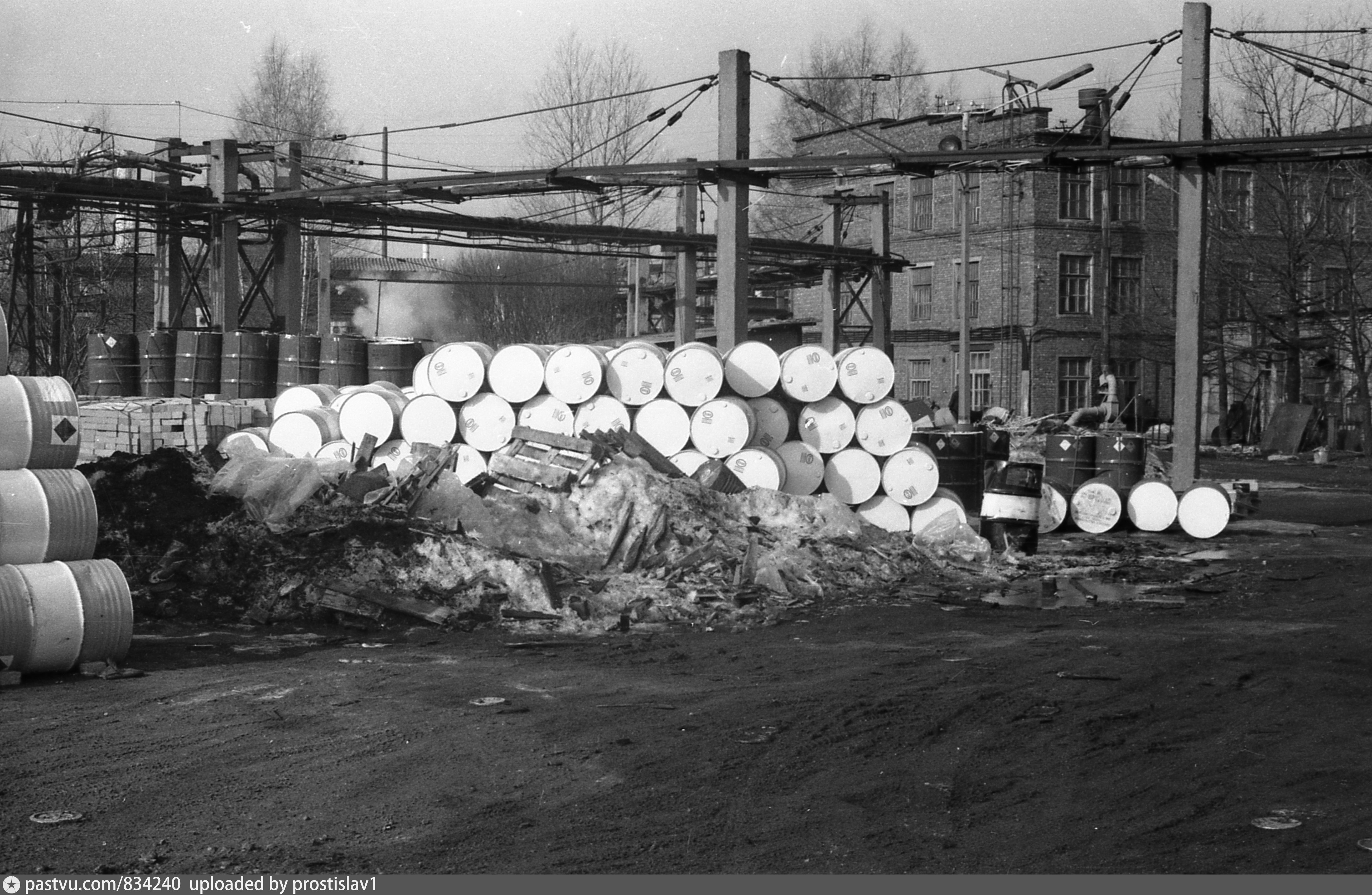 Склады Охтинского химического завода