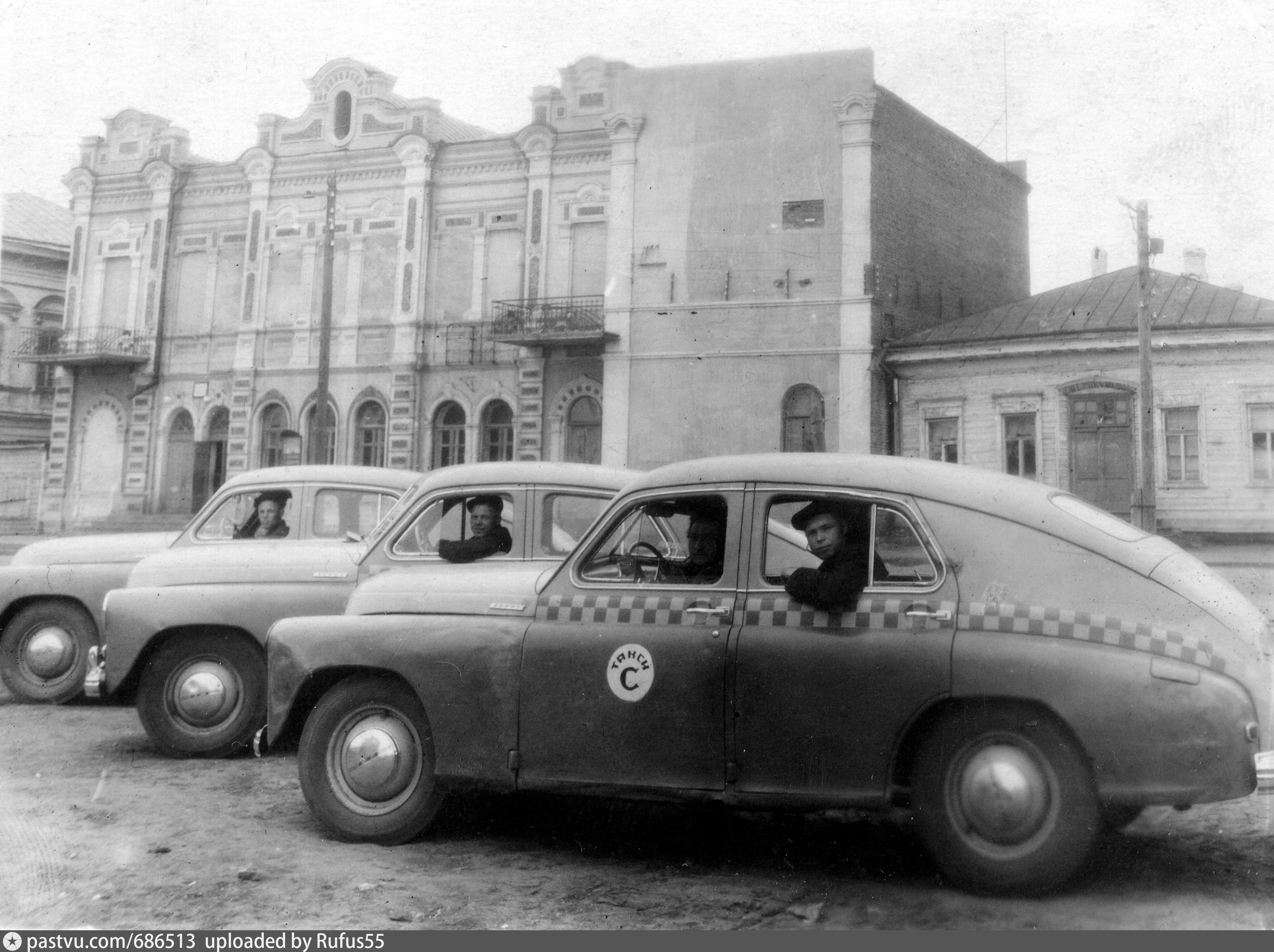 Фото старых такси