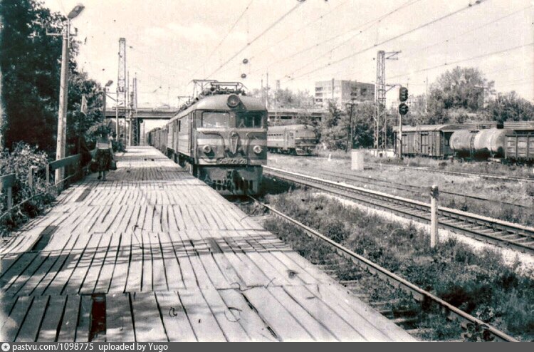 Станция химки фото. Станция Химки 1960. Химки станция Химки 90х. Станция Химки 1990. Станция Левобережная Химки.