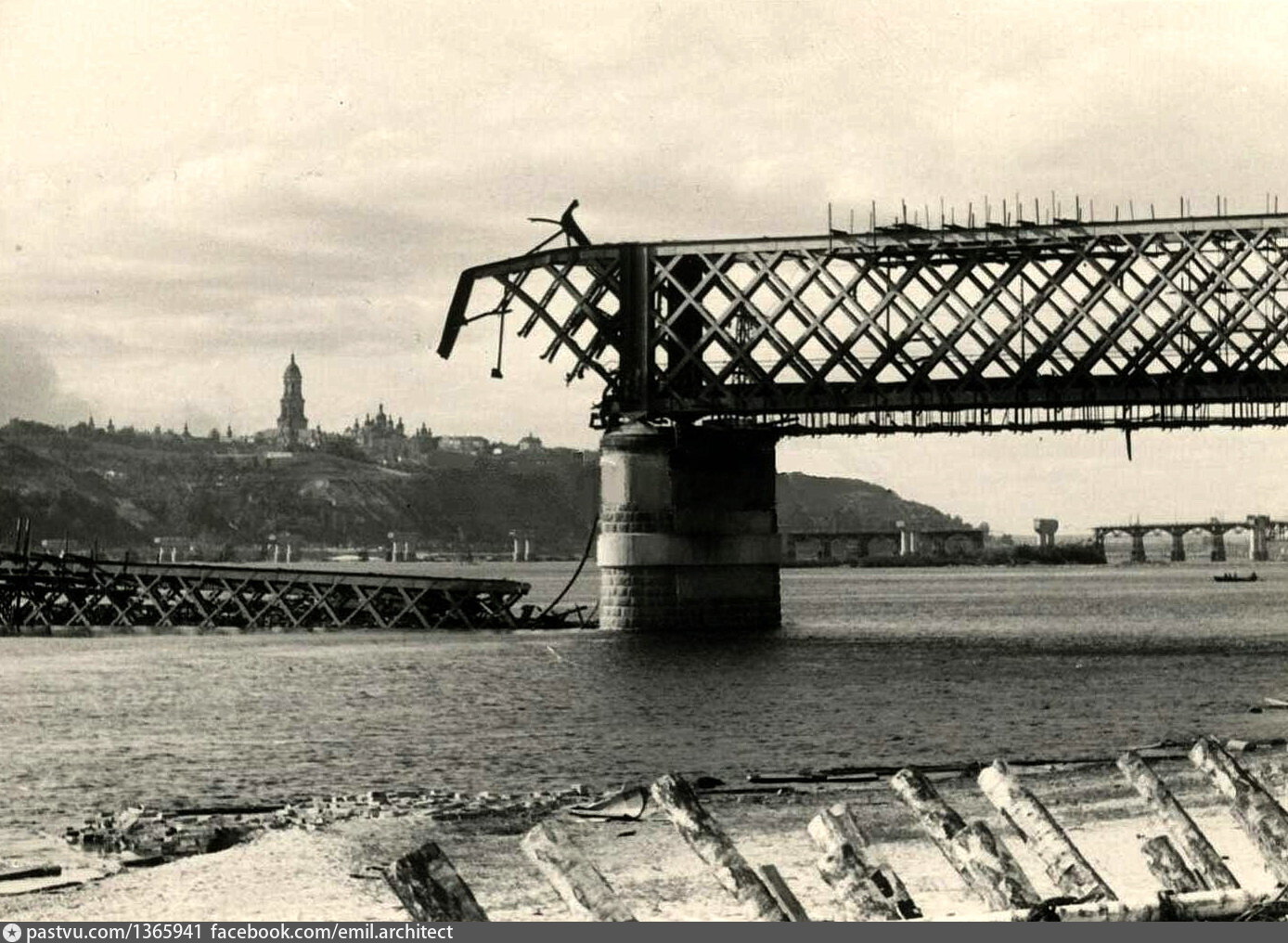 Дарницкий мост 1941. Железнодорожный мост струве в Коломне. Лівий берег Дніпра. Инженер мостов.