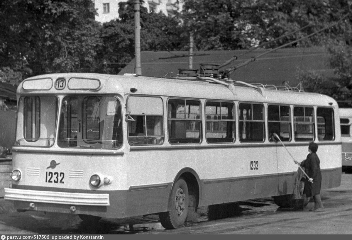 1907 первый городской автобус в каком городе. ЗИУ-5 троллейбус. ЗИУ-52642. Автобус ЗИУ 5. ЗИУ-52643.