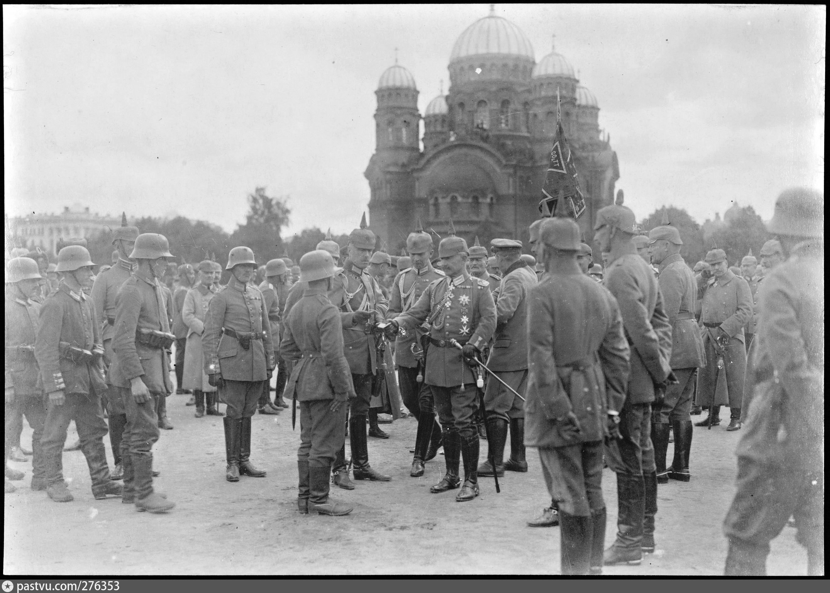 Оккупация немецкими войсками. Германские войска в Риге 1917. Германская армия Рига 1918. Немецкие войска в Риге 1918. 1918 Года Германская армия.