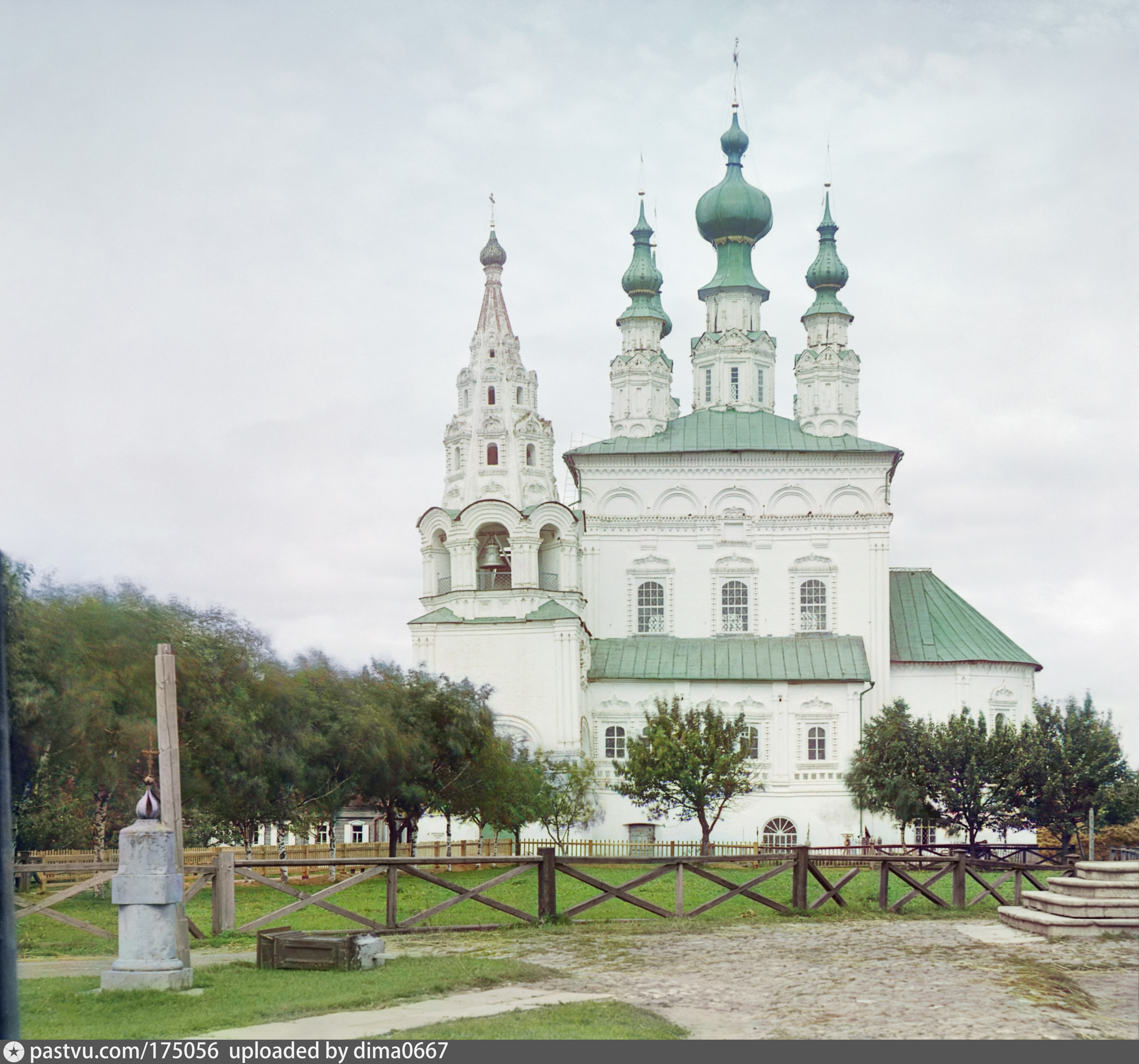 троицкий храм норское