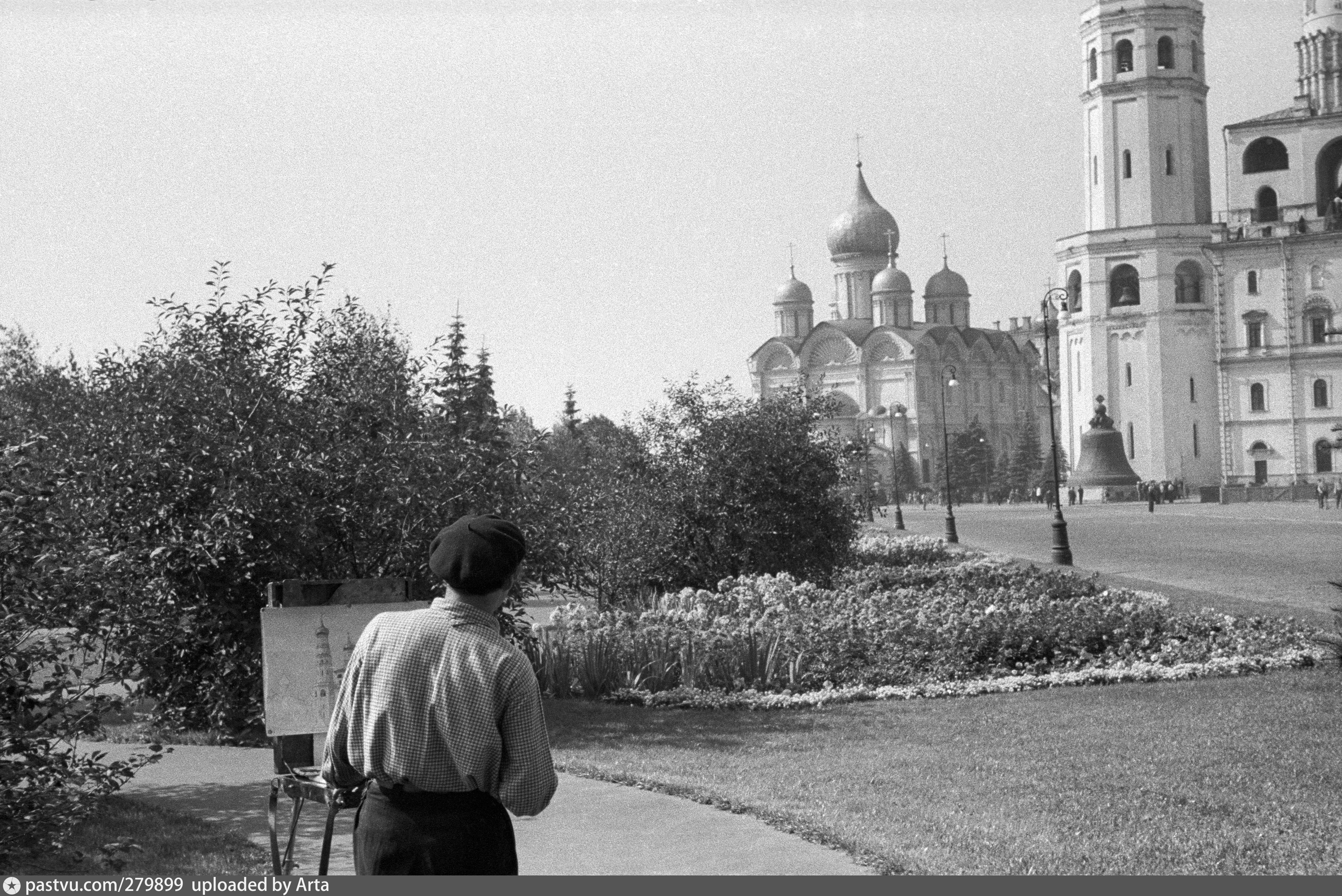 ивановская площадь в кремле