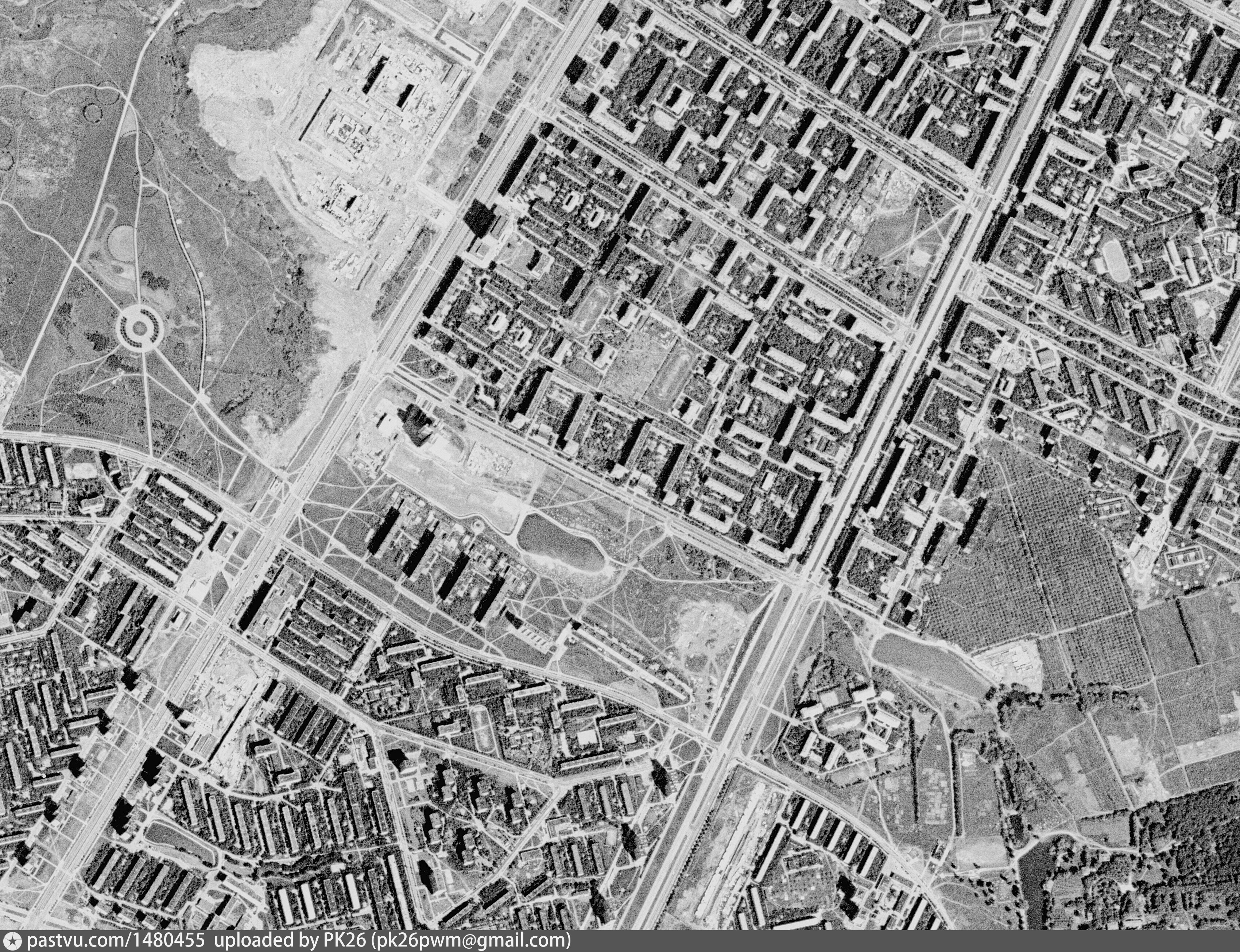 Старые спутниковые снимки Москвы
