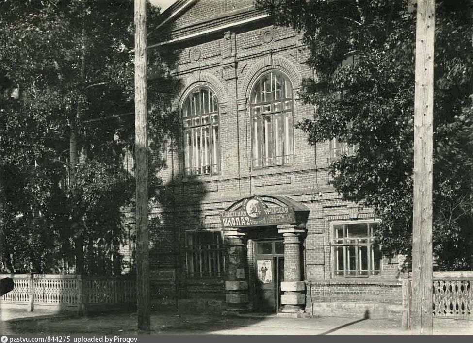 Ставрополь 1920. Первая школа в Ставрополе-на-Волге. Ставропольская больница Ставрополь на Волге. Октябрьская революция в Ставрополье.