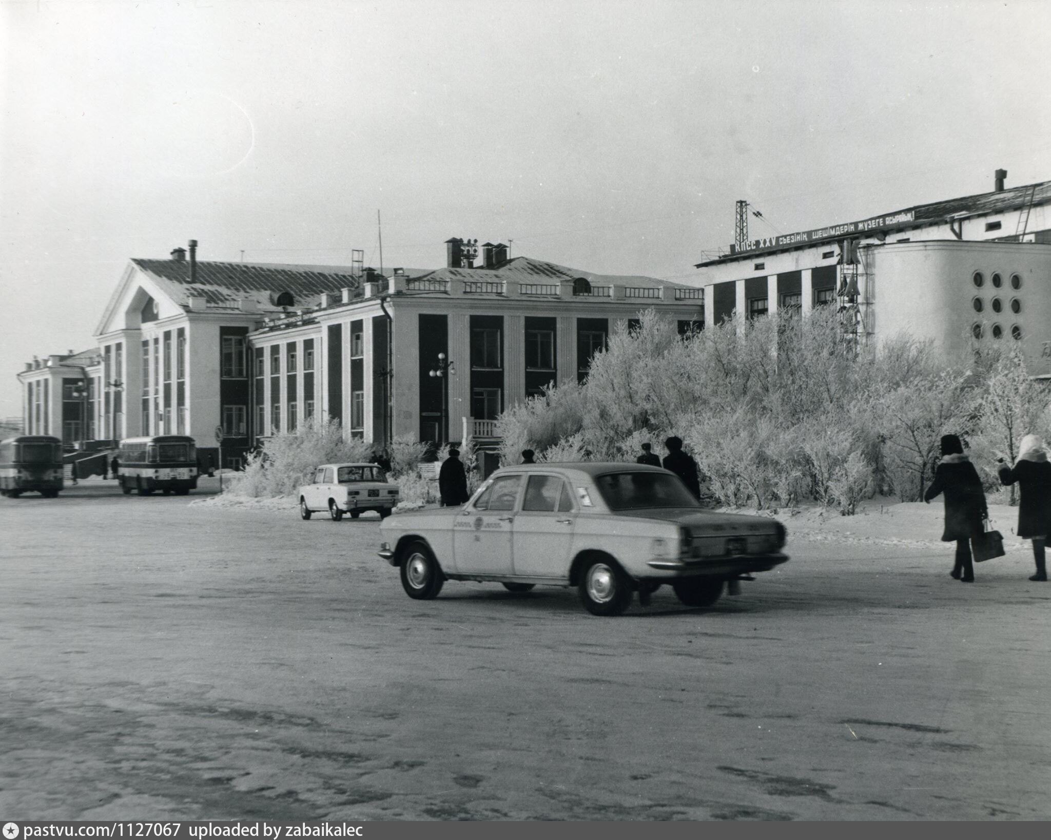 Г целиноград. Дворец целинников Целиноград. Целиноград 1961. Целиноград вокзал ЖД. Дворец целинников Целиноград Архитектор.