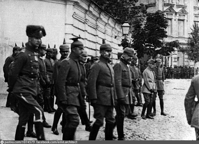 Оккупация войск это. Оккупация Украины 1918. Украина под немецкой оккупацией. Лохвица.в.немецкой.оккупации. Оккупация Украины Германией Артем.