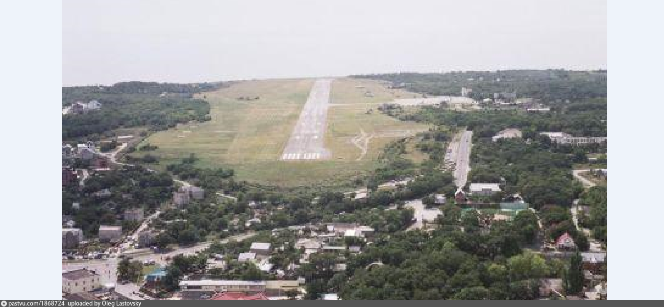 Старый аэропорт в новороссийске. Бывший аэропорт новороссийск. Бывший аэропорт новороссийск. Старый аэропорт в новороссийске. Новороссийска.