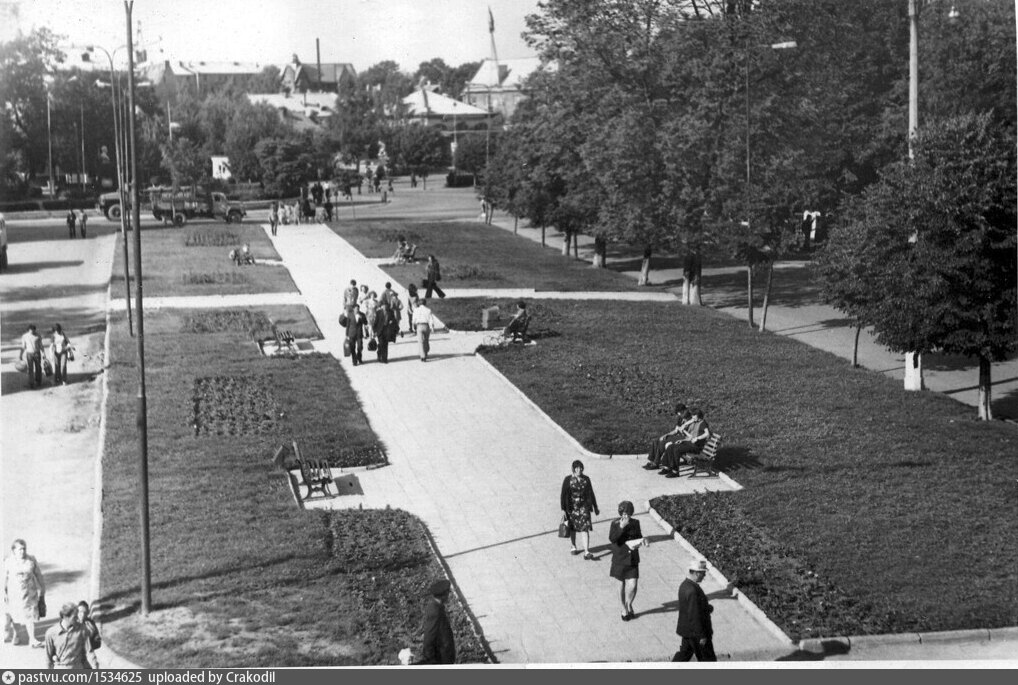 Старые б. Старые города России. Старые фотографии городов. Парк Черняховска 1980. Старый город Черняховск Калининградская область.