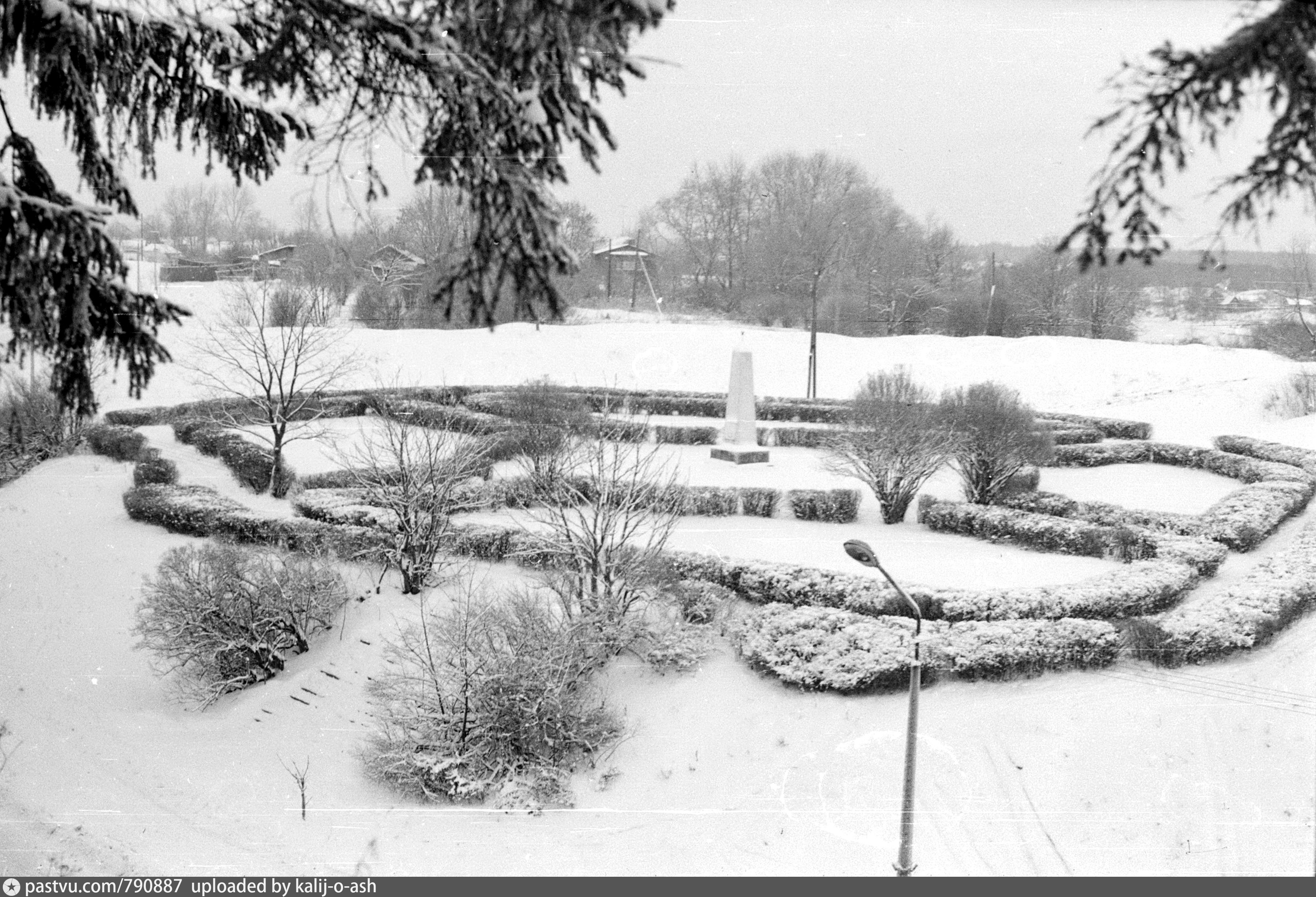 899 орспн вдв. Погода 1985 года. Пионерский лагерь салют 1985 год. Пионерский лагерь салют 1985 год. Погода 1985 года.