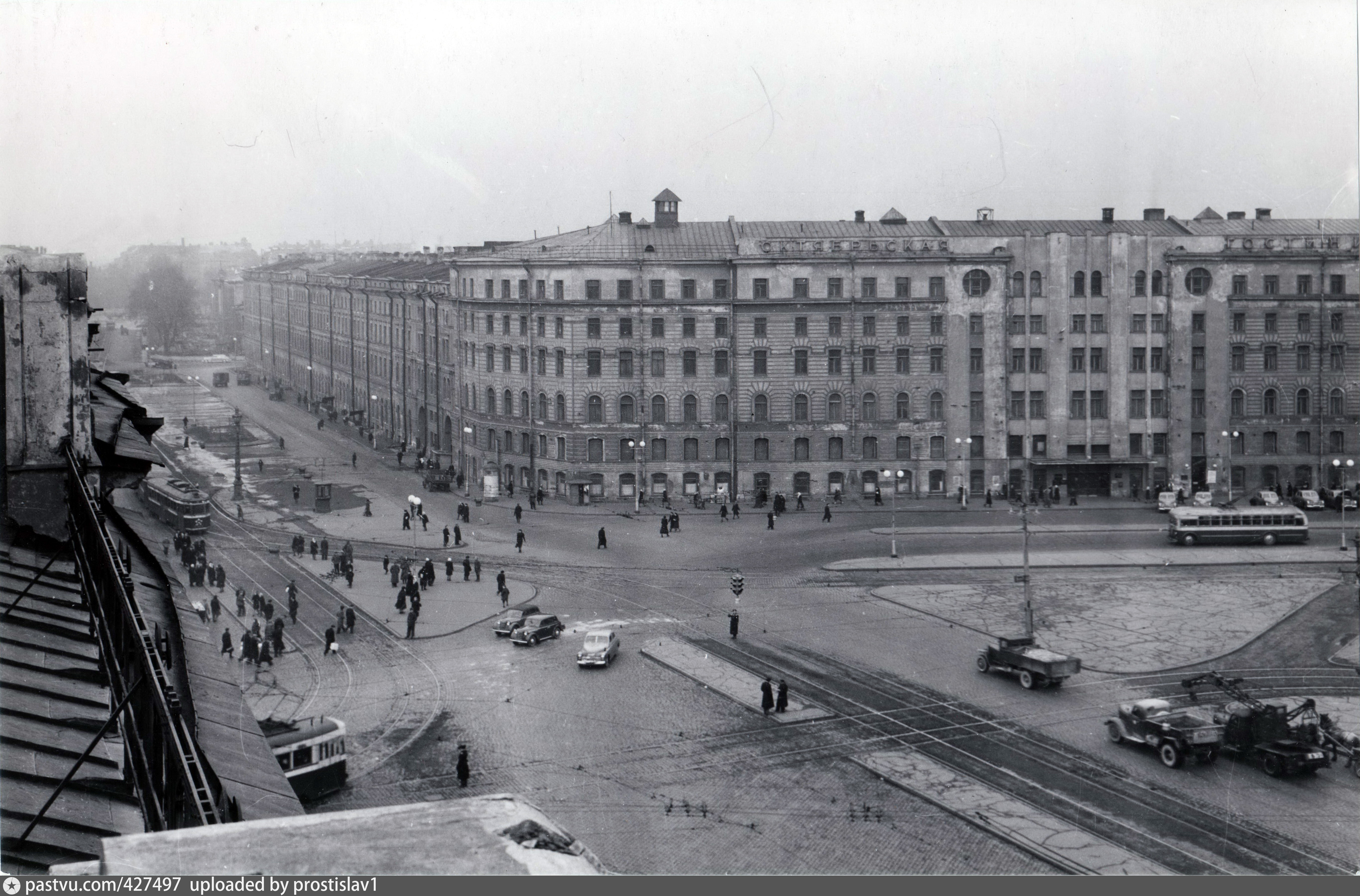 октябрьская площадь в москве