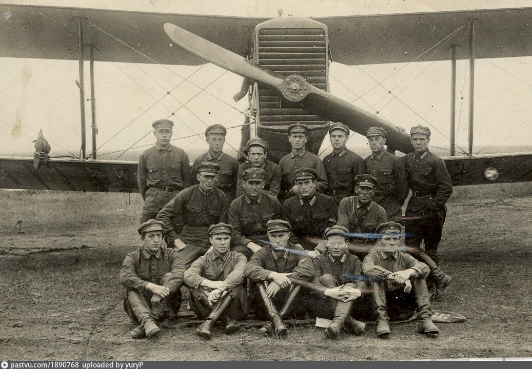 1929 ссср. Тартуская отдельная авиаэскадрилья СССР. Авиаэскадрилья Егорлык за родину. Авиаэскадрилья Егорлык. Авиаэскадрилья «Кемеровский Коксохимик».