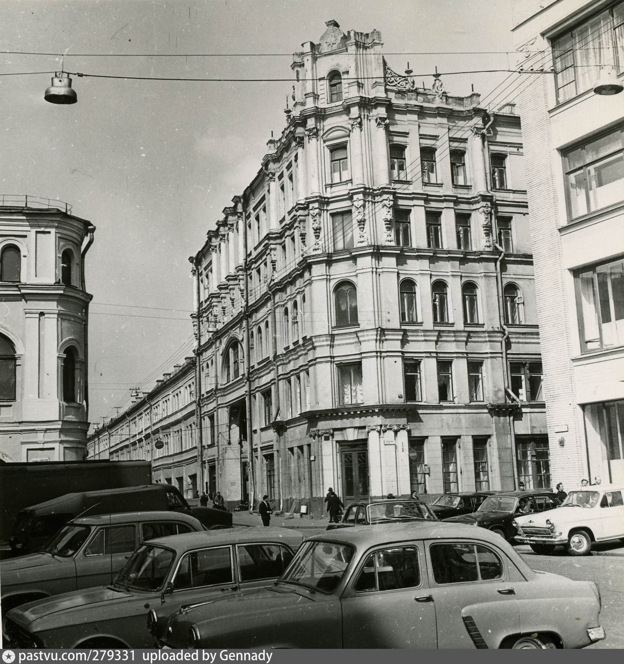 богоявленский переулок в москве