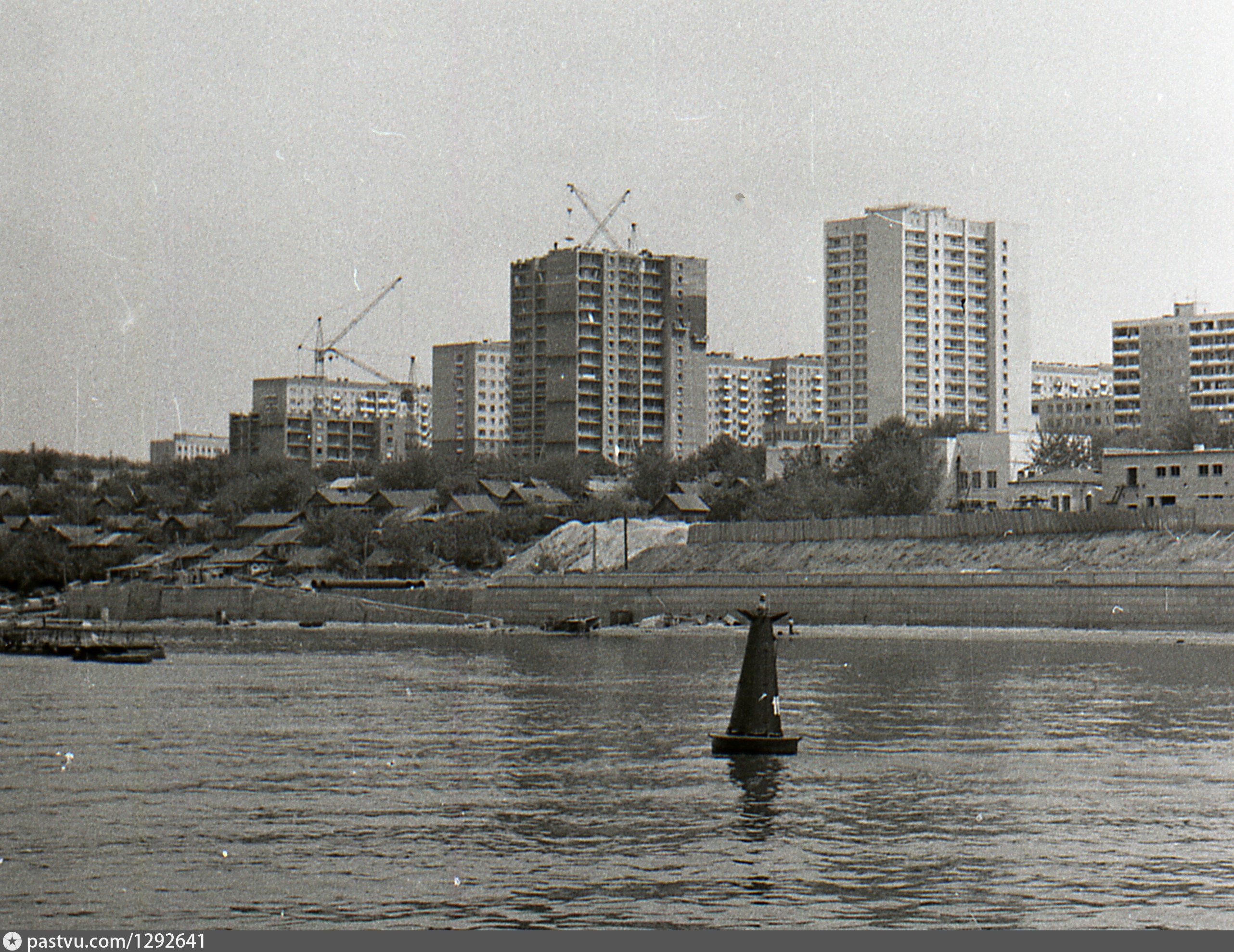 набережная в 1970 году